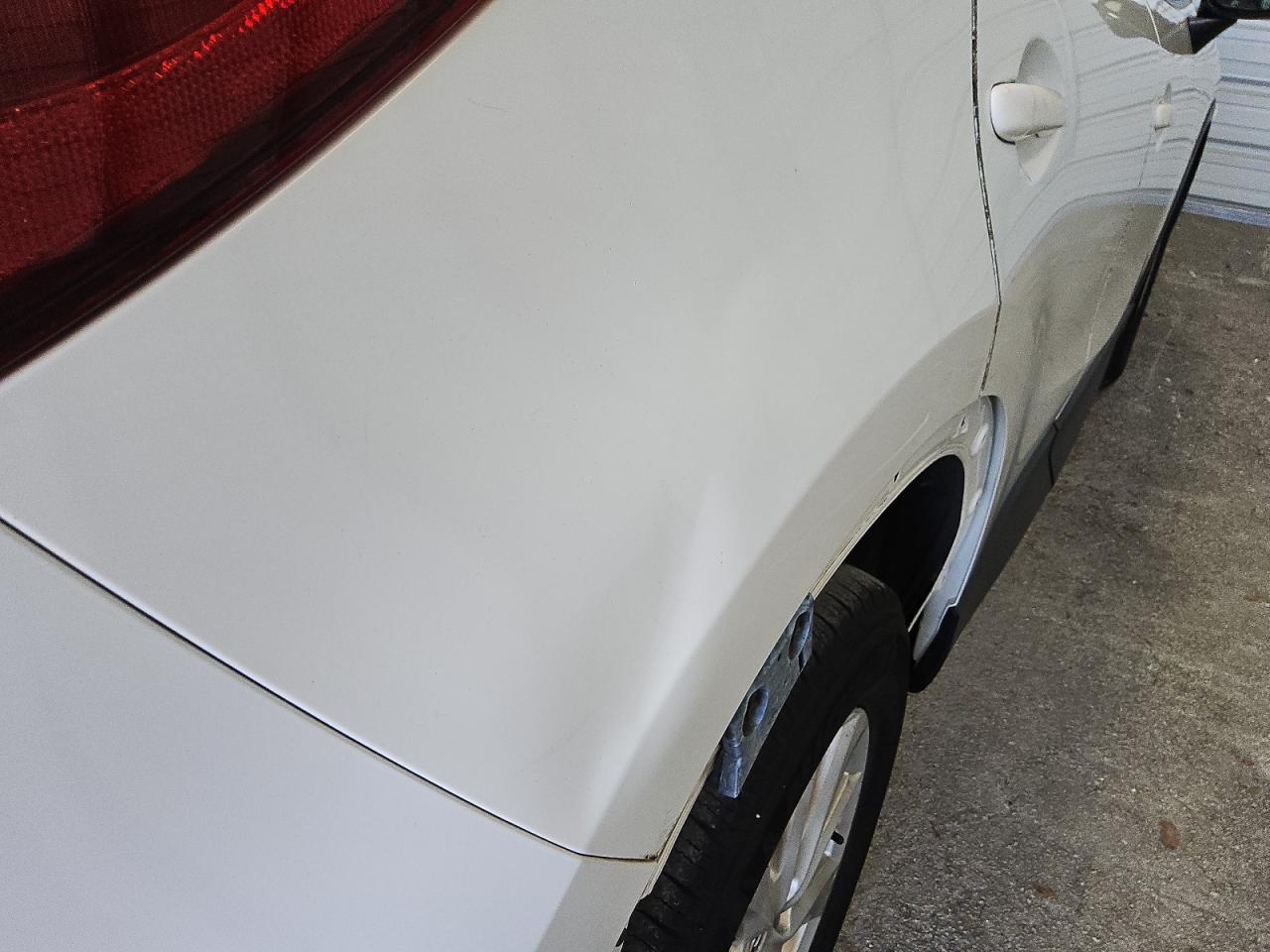 2014 Mazda Cx-5 Touring White vin: JM3KE2CYXE0340035 Damage: Right Qtr Panel, Dent(S) W/No Paint Dmg, 4 To 5 Inches