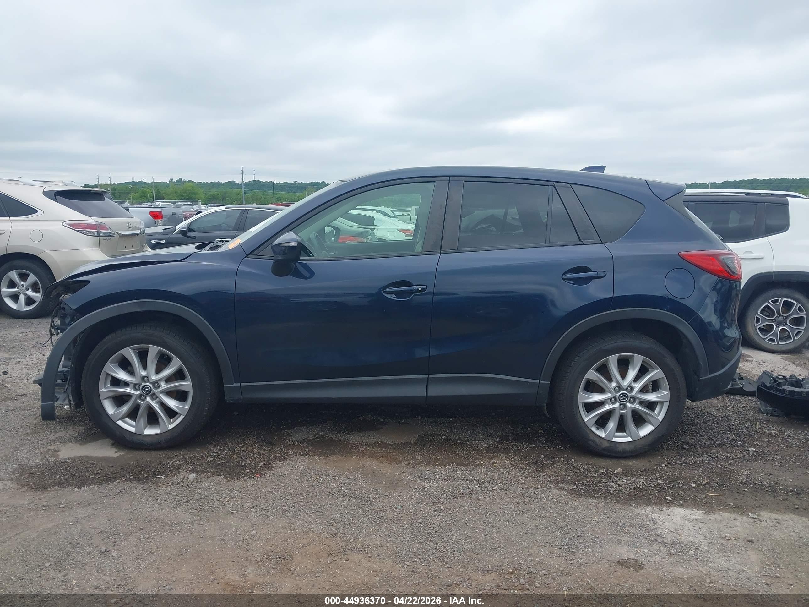 2015 Mazda Cx-5 Grand Touring Blue vin: JM3KE2DY0F0517580