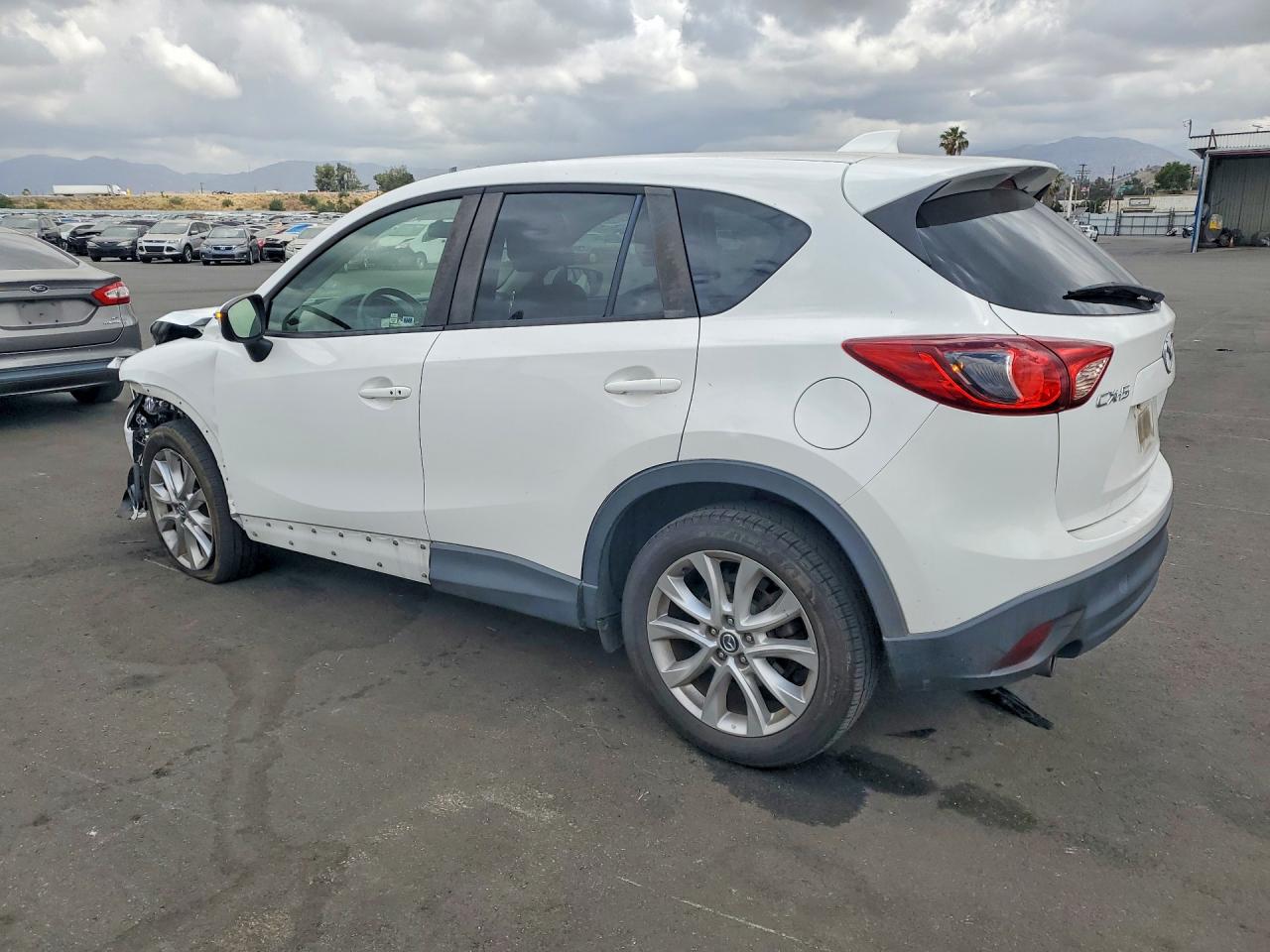 2015 Mazda Cx-5 Gt Белый vin: JM3KE2DY1F0507009