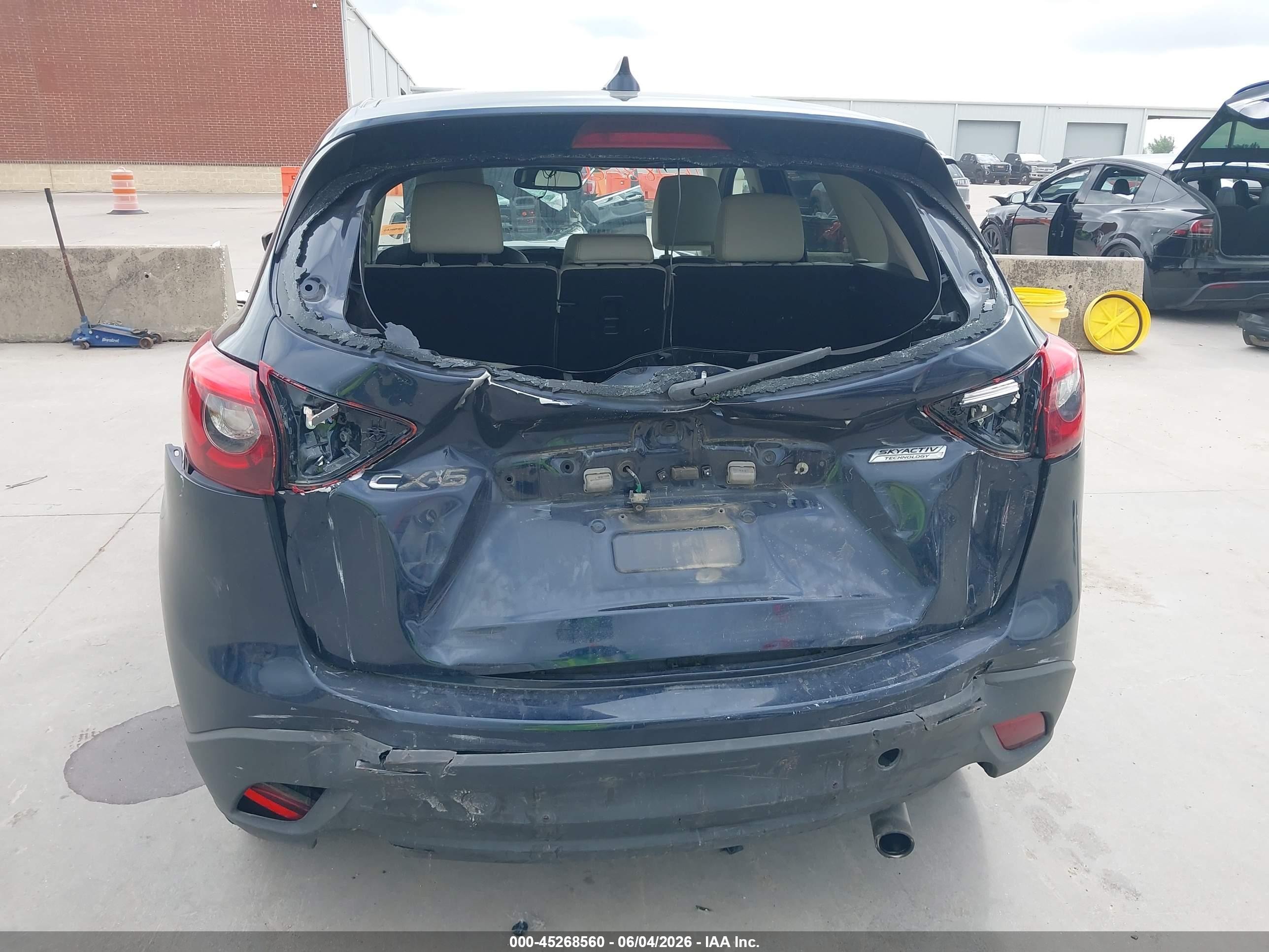 2016 Mazda Cx-5 Grand Touring Blue vin: JM3KE2DY1G0623991