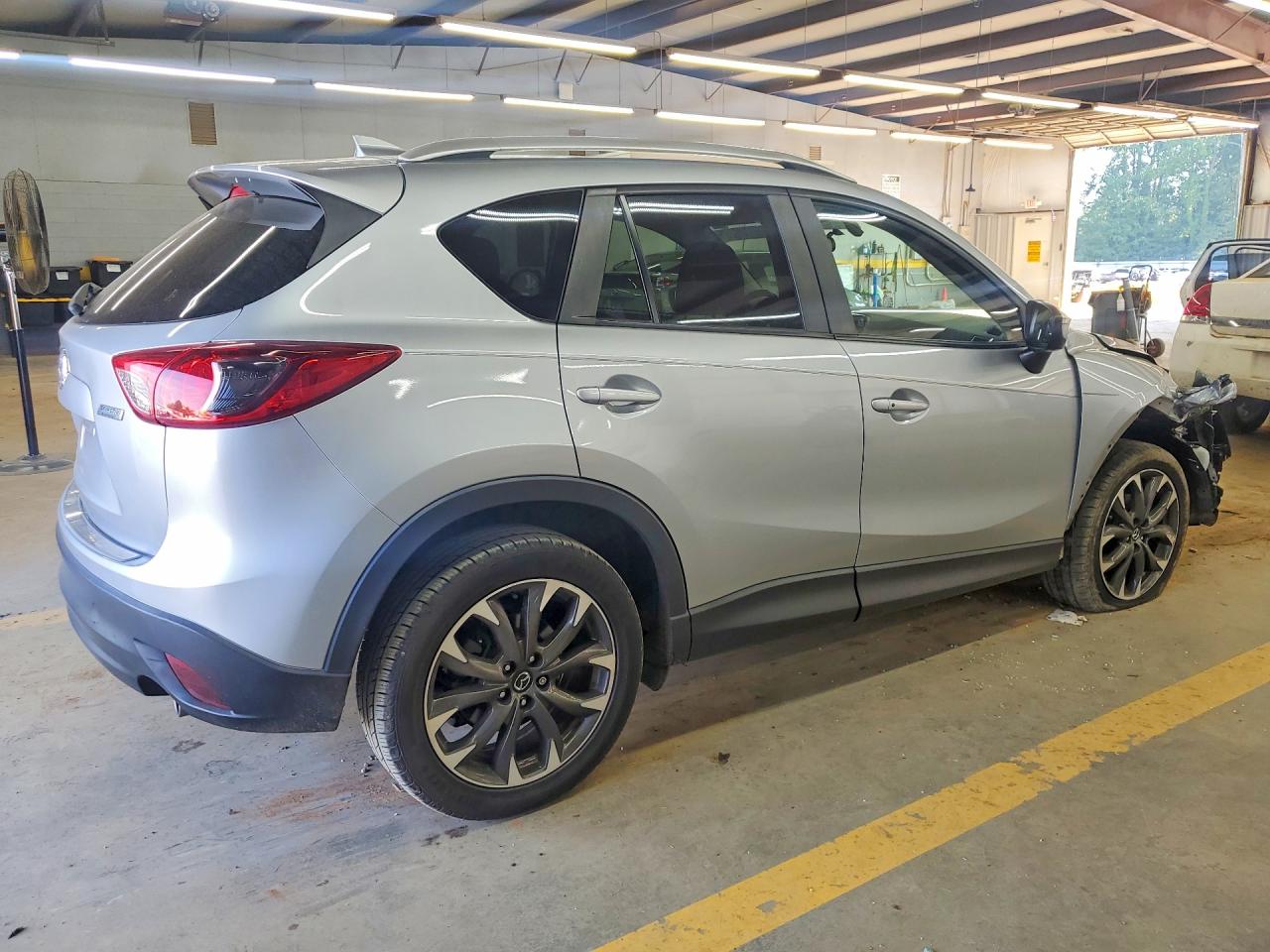 2016 Mazda Cx-5 Gt Silver vin: JM3KE2DY1G0646185