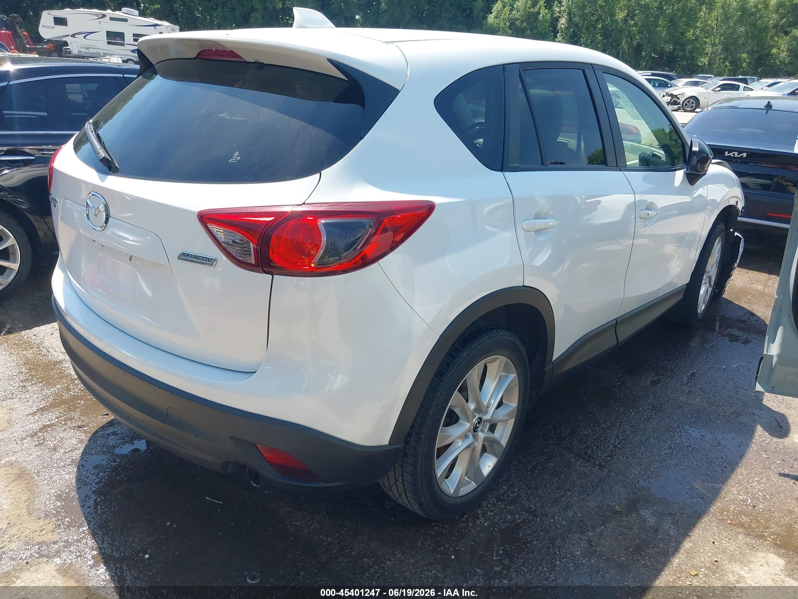 2014 Mazda Cx-5 Grand Touring White vin: JM3KE2DY3E0384568