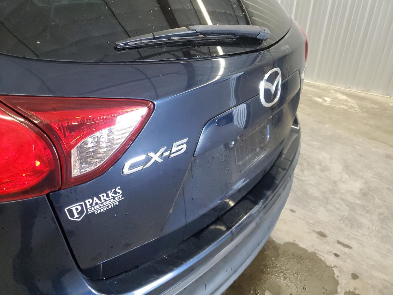 2016 Mazda Cx-5 Gt Blue vin: JM3KE2DY6G0628636 Damage: Lift Gate, Chipped, 1