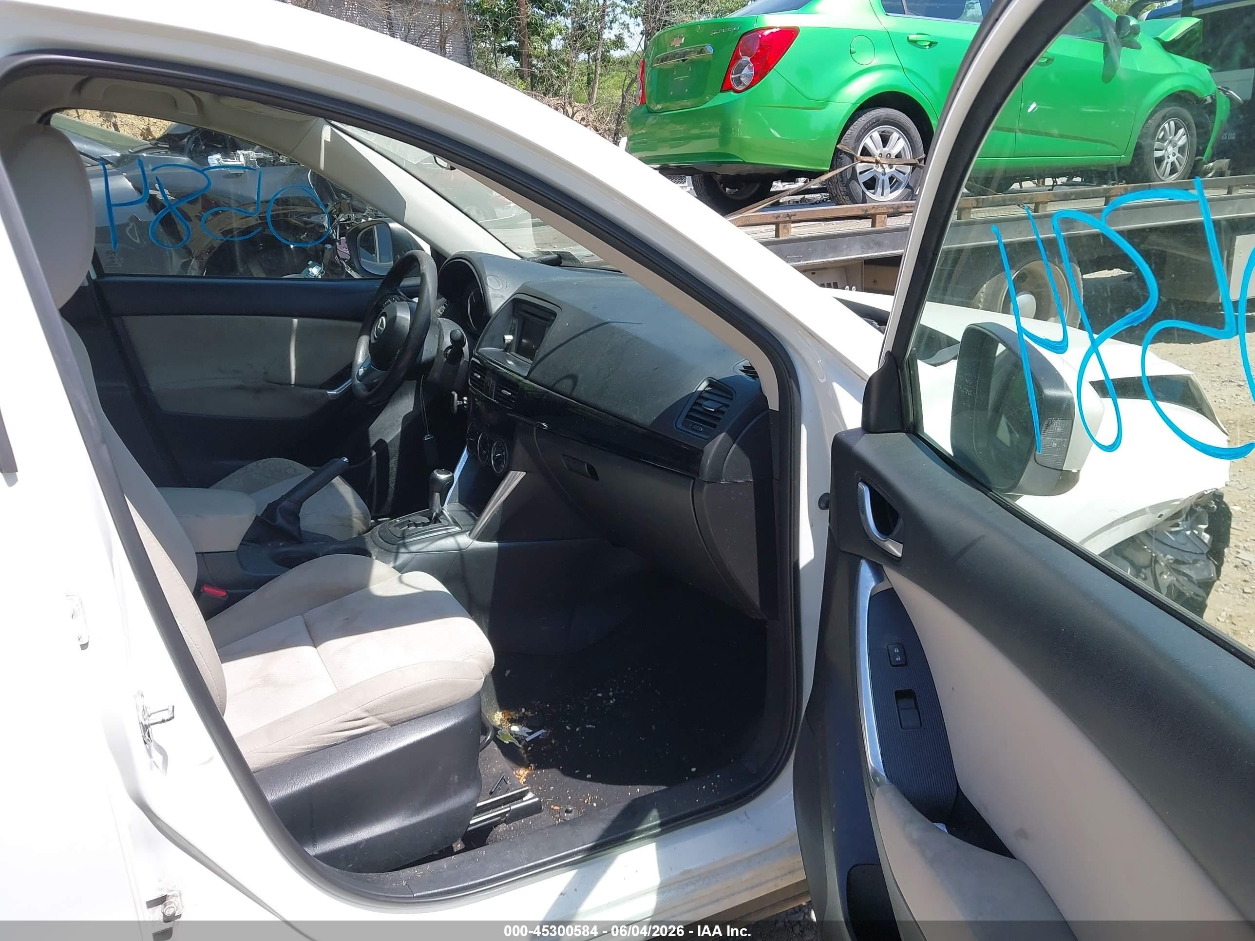 2013 Mazda Cx-5 Sport White vin: JM3KE4BE1D0167376