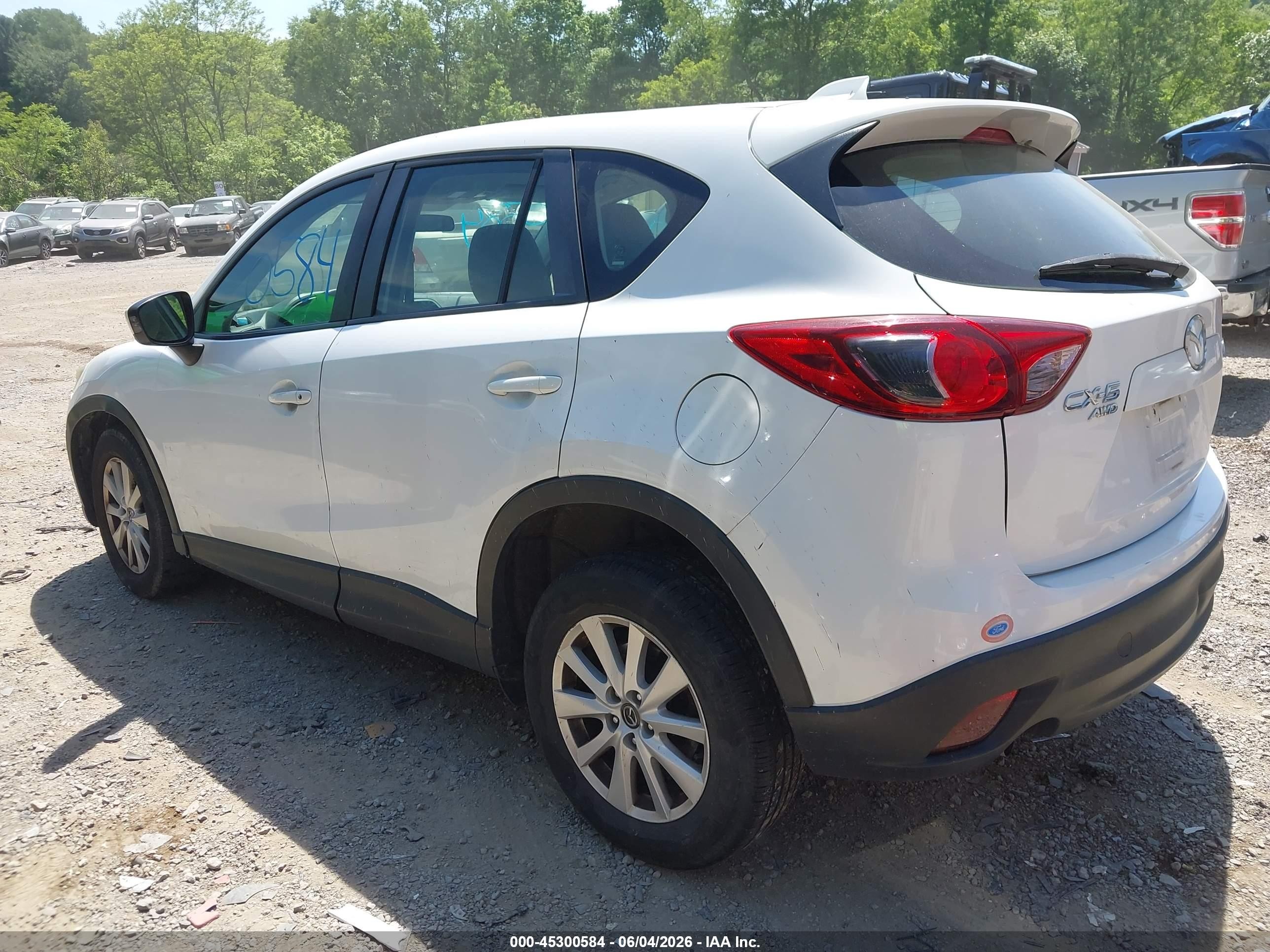 2013 Mazda Cx-5 Sport White vin: JM3KE4BE1D0167376