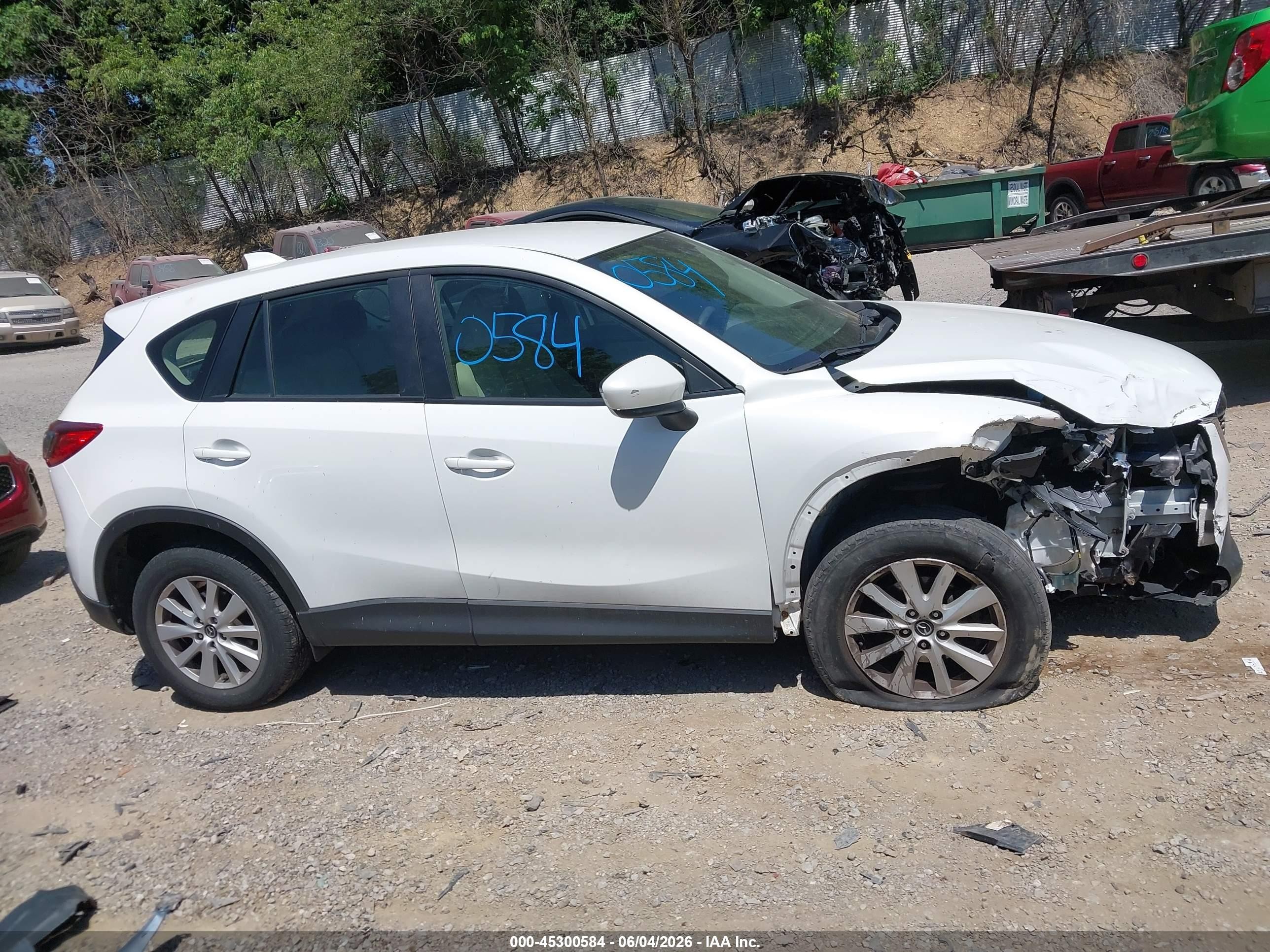2013 Mazda Cx-5 Sport White vin: JM3KE4BE1D0167376