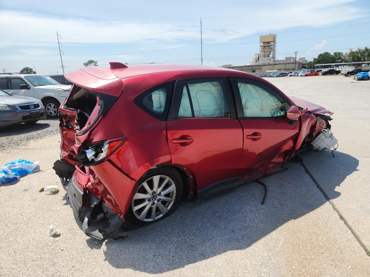 2015 Mazda Cx-5 Awd Red vin: JM3KE4BY0F0480027 Damage: Right Tail Light, Broken, Replacement Required