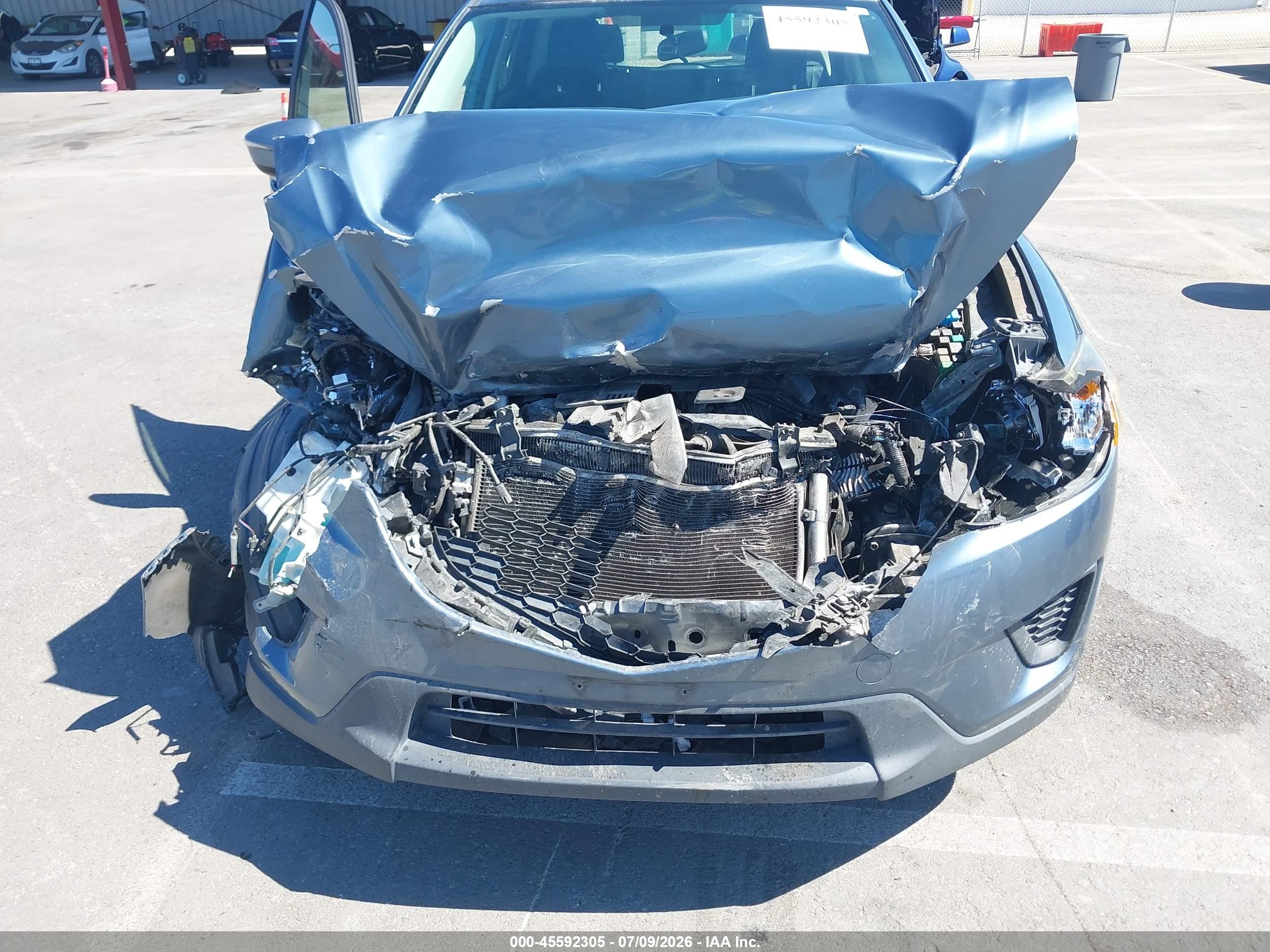 2015 Mazda Cx-5 Sport Blue vin: JM3KE4BY0F0532370