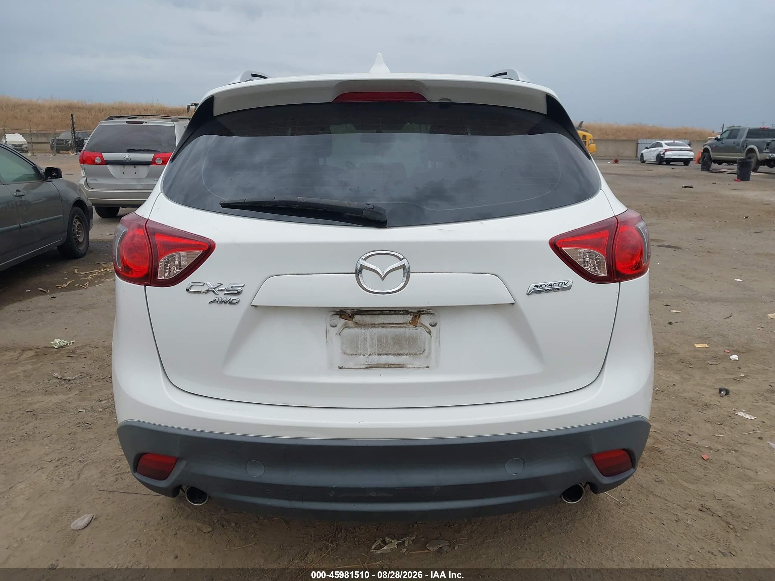 2015 Mazda Cx-5 Sport White vin: JM3KE4BY8F0486870