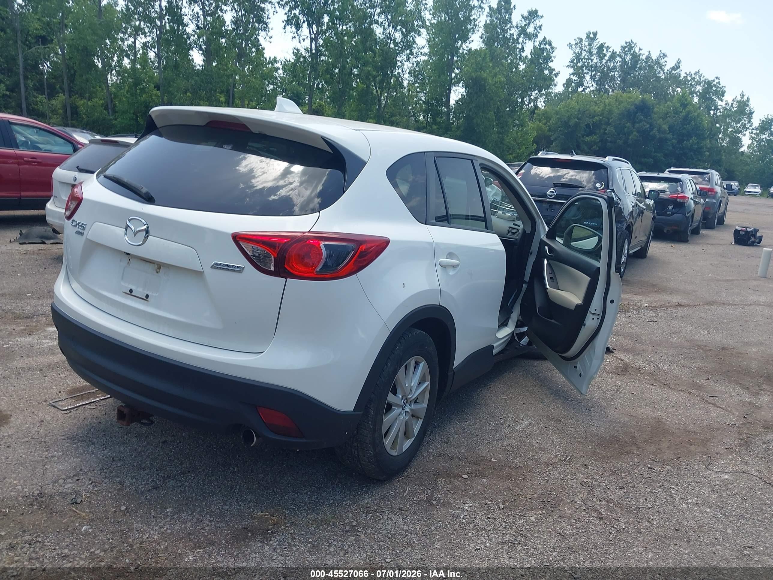 2013 Mazda Cx-5 Touring White vin: JM3KE4CE0D0120919