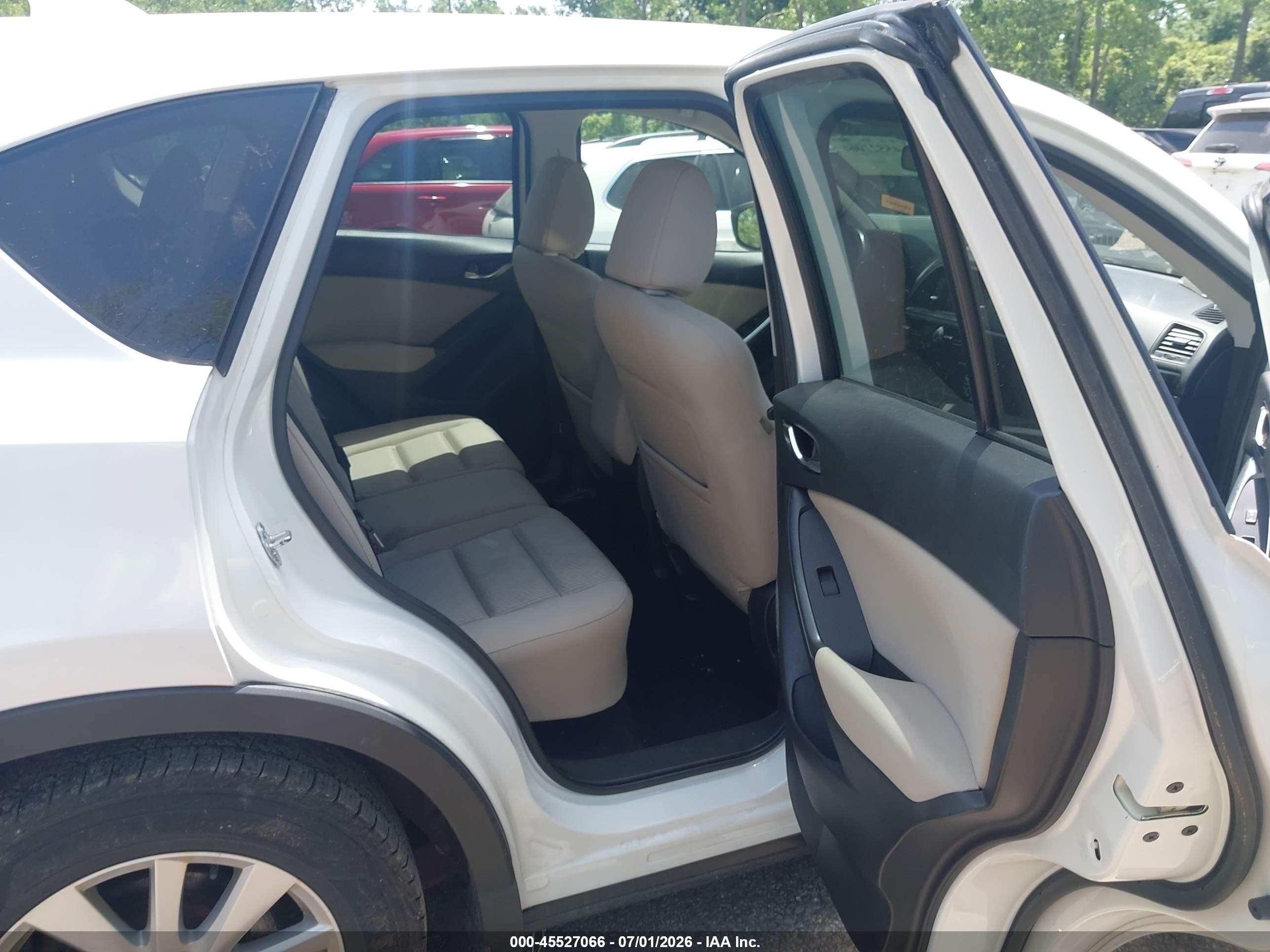 2013 Mazda Cx-5 Touring White vin: JM3KE4CE0D0120919