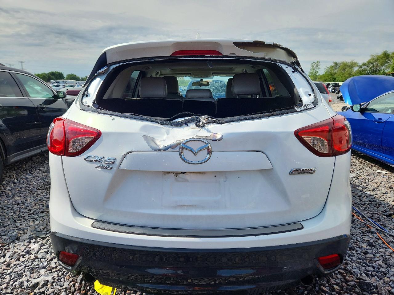 2013 Mazda Cx-5 Touring White vin: JM3KE4CE1D0147823