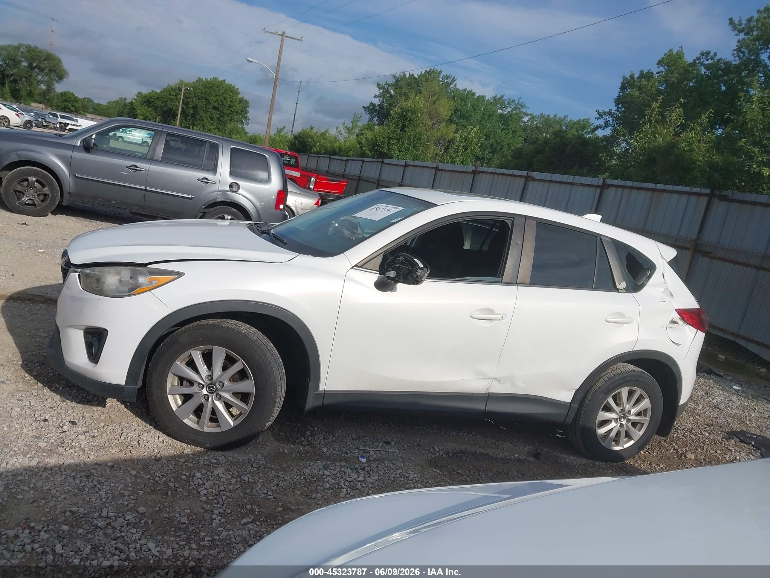 2013 Mazda Cx-5 Touring White vin: JM3KE4CE8D0126239
