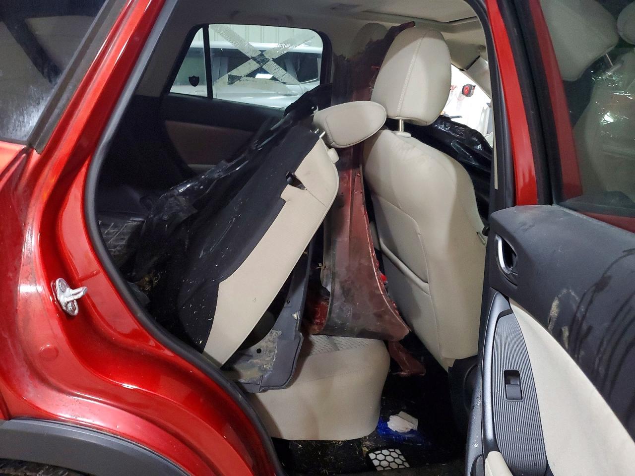2014 Mazda Cx-5 Touring Red vin: JM3KE4CY1E0330179