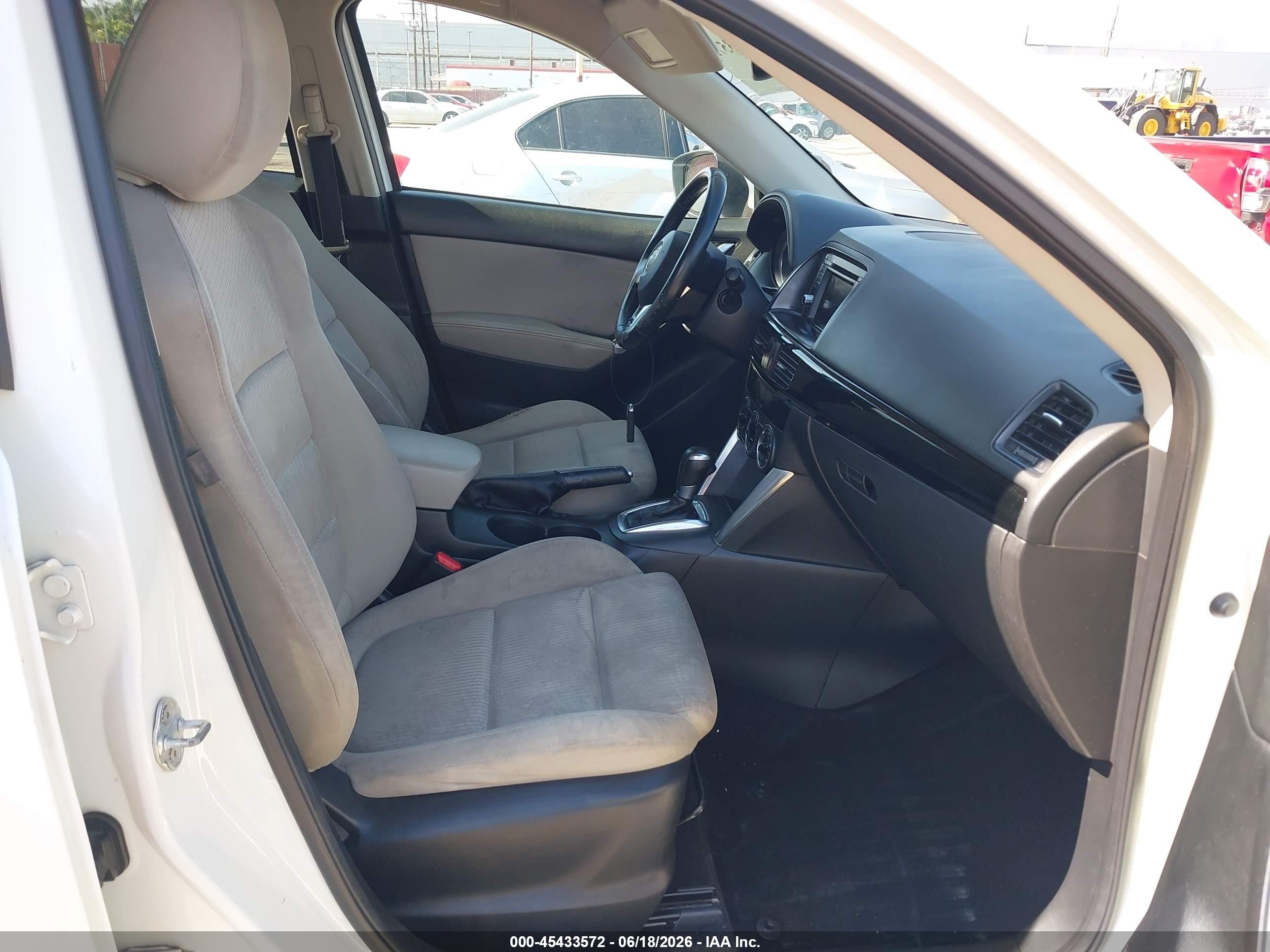 2015 Mazda Cx-5 Touring White vin: JM3KE4CY1F0537852
