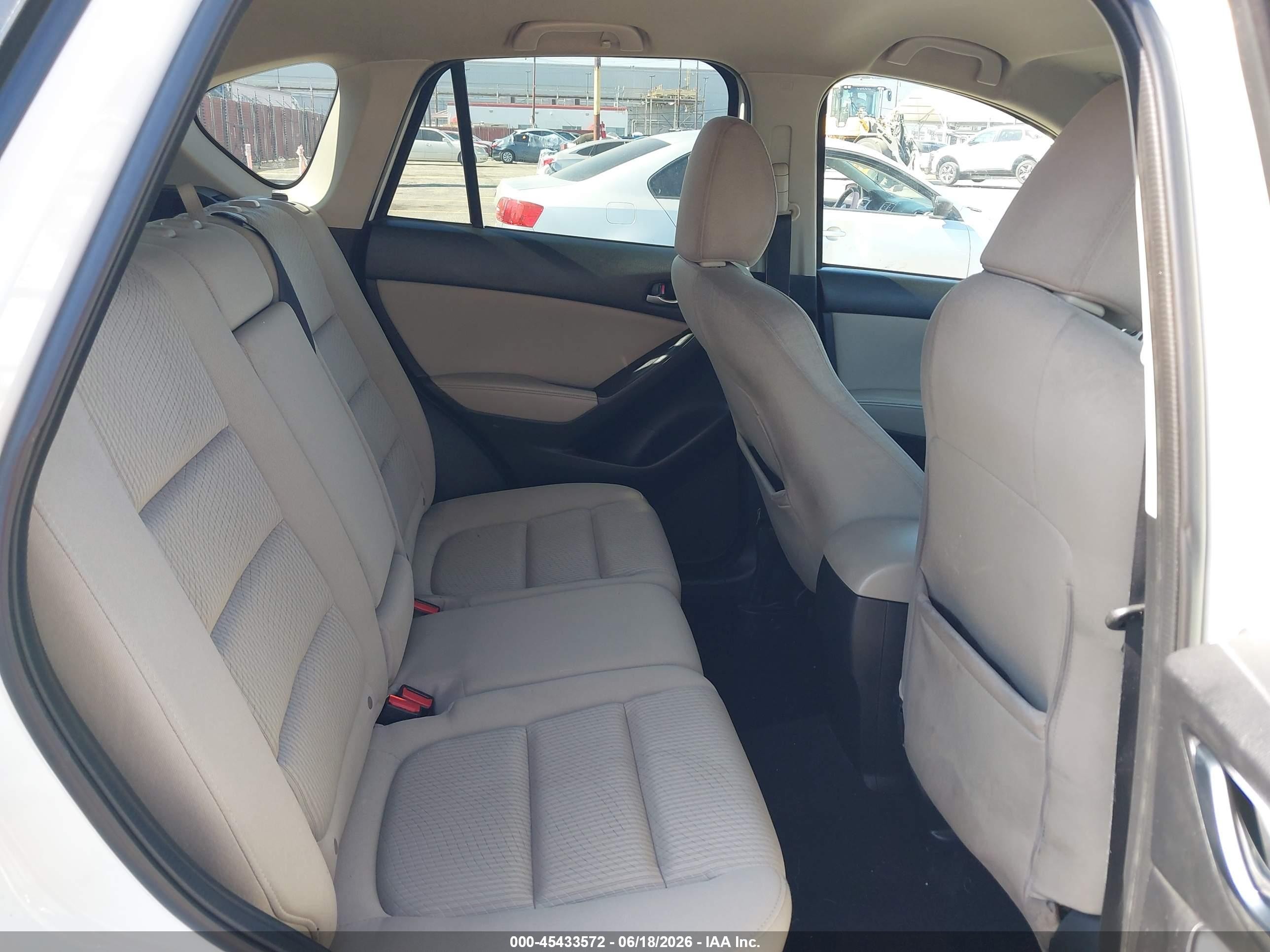 2015 Mazda Cx-5 Touring White vin: JM3KE4CY1F0537852