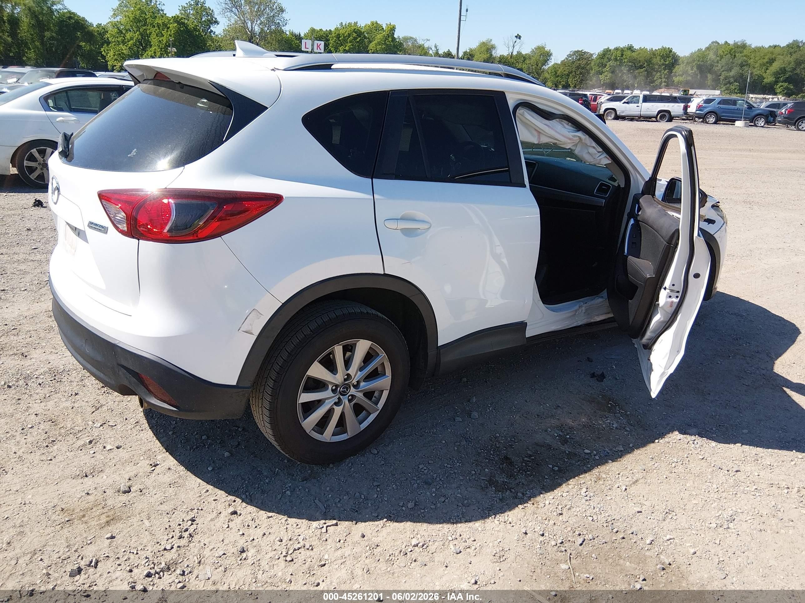 2016 Mazda Cx-5 Touring White vin: JM3KE4CY8G0758544