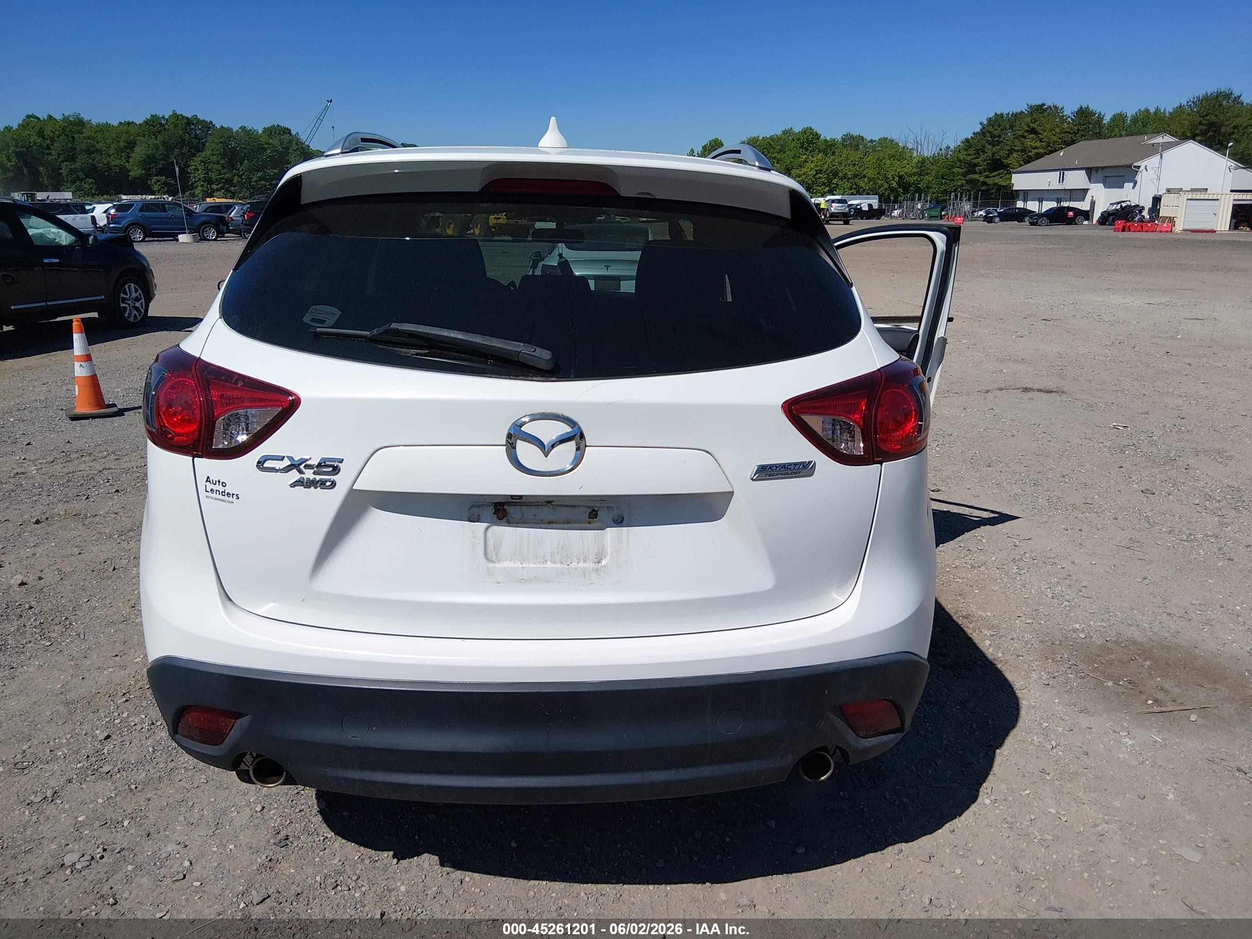2016 Mazda Cx-5 Touring White vin: JM3KE4CY8G0758544