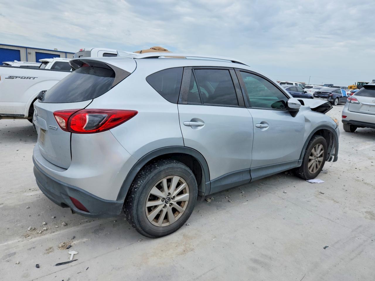 2016 Mazda Cx-5 Touring Серебряный vin: JM3KE4CY8G0846445