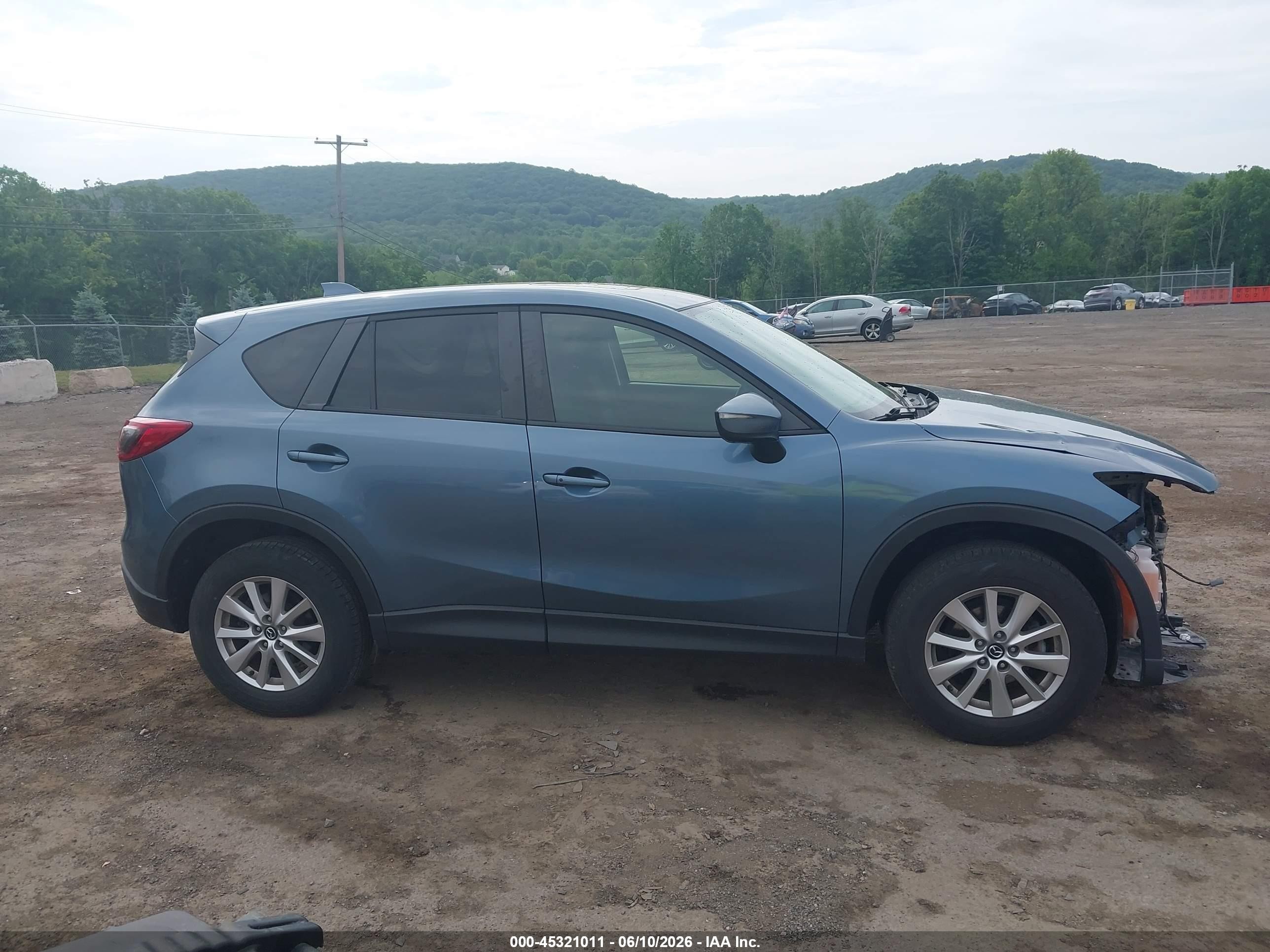 2015 Mazda Cx-5 Touring Blue vin: JM3KE4CY9F0549943