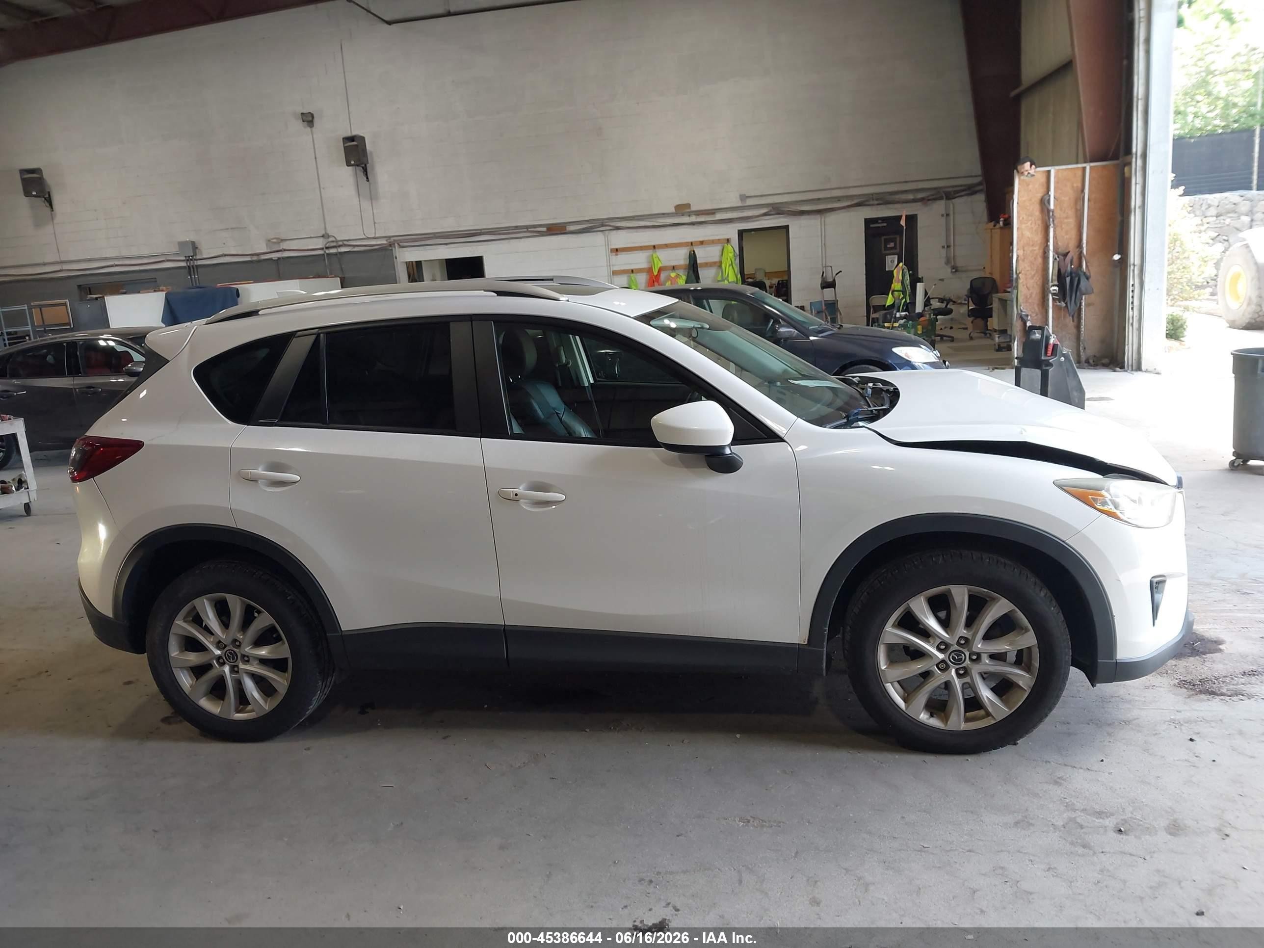 2014 Mazda Cx-5 Grand Touring White vin: JM3KE4DY1E0351032
