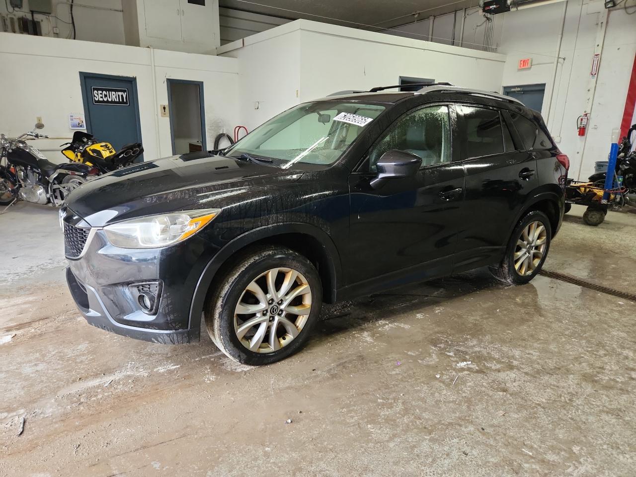 2015 Mazda Cx-5 Gt Black vin: JM3KE4DY1F0456462 Damage: Left Front Door, Dent(S) W/ Paint Dmg, 1/2 To 1 Inch