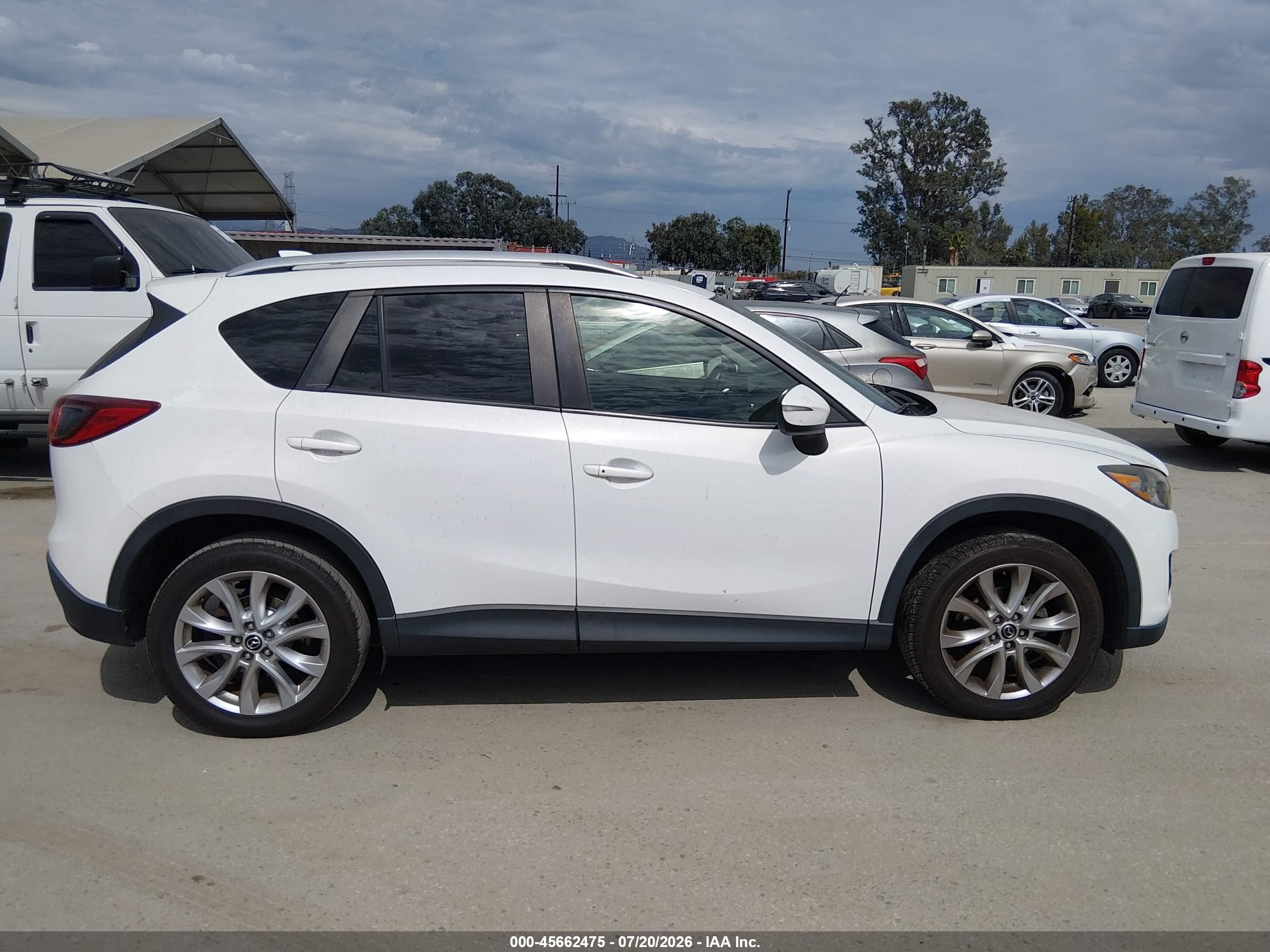 2015 Mazda Cx-5 Grand Touring White vin: JM3KE4DY8F0490009