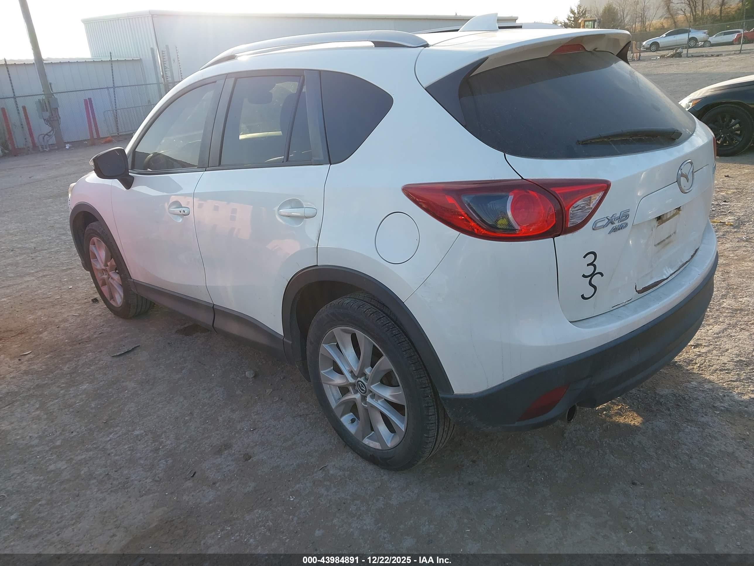 2015 Mazda Cx-5 Grand Touring White vin: JM3KE4DYXF0494739