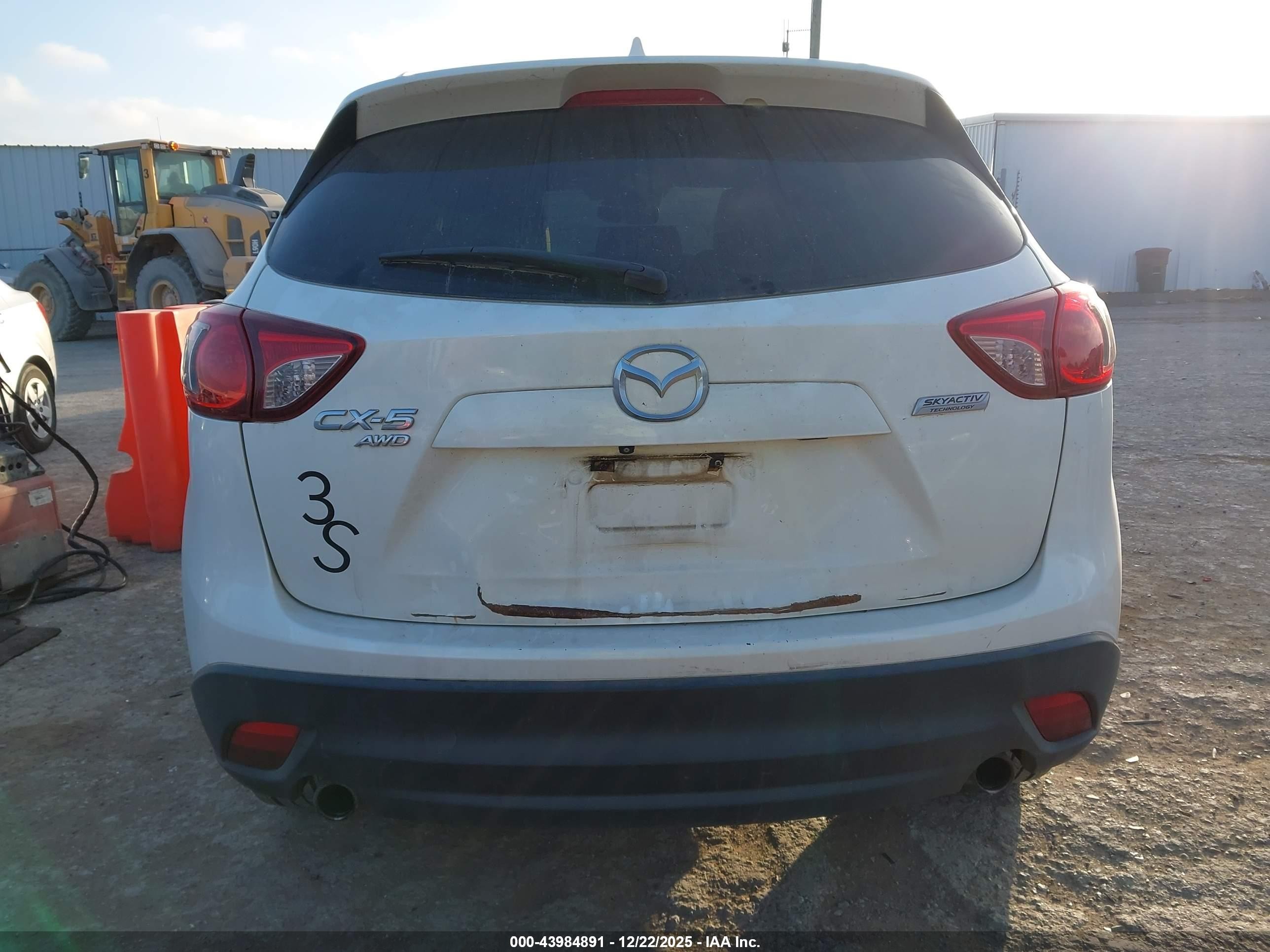 2015 Mazda Cx-5 Grand Touring White vin: JM3KE4DYXF0494739