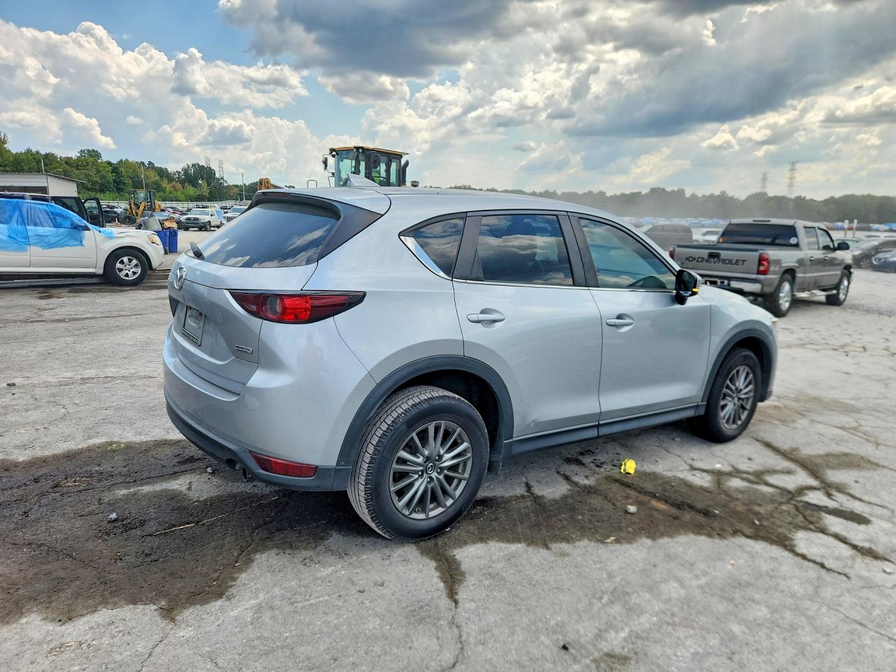 2017 Mazda Cx-5 Sport Серебряный vin: JM3KFABL9H0222382