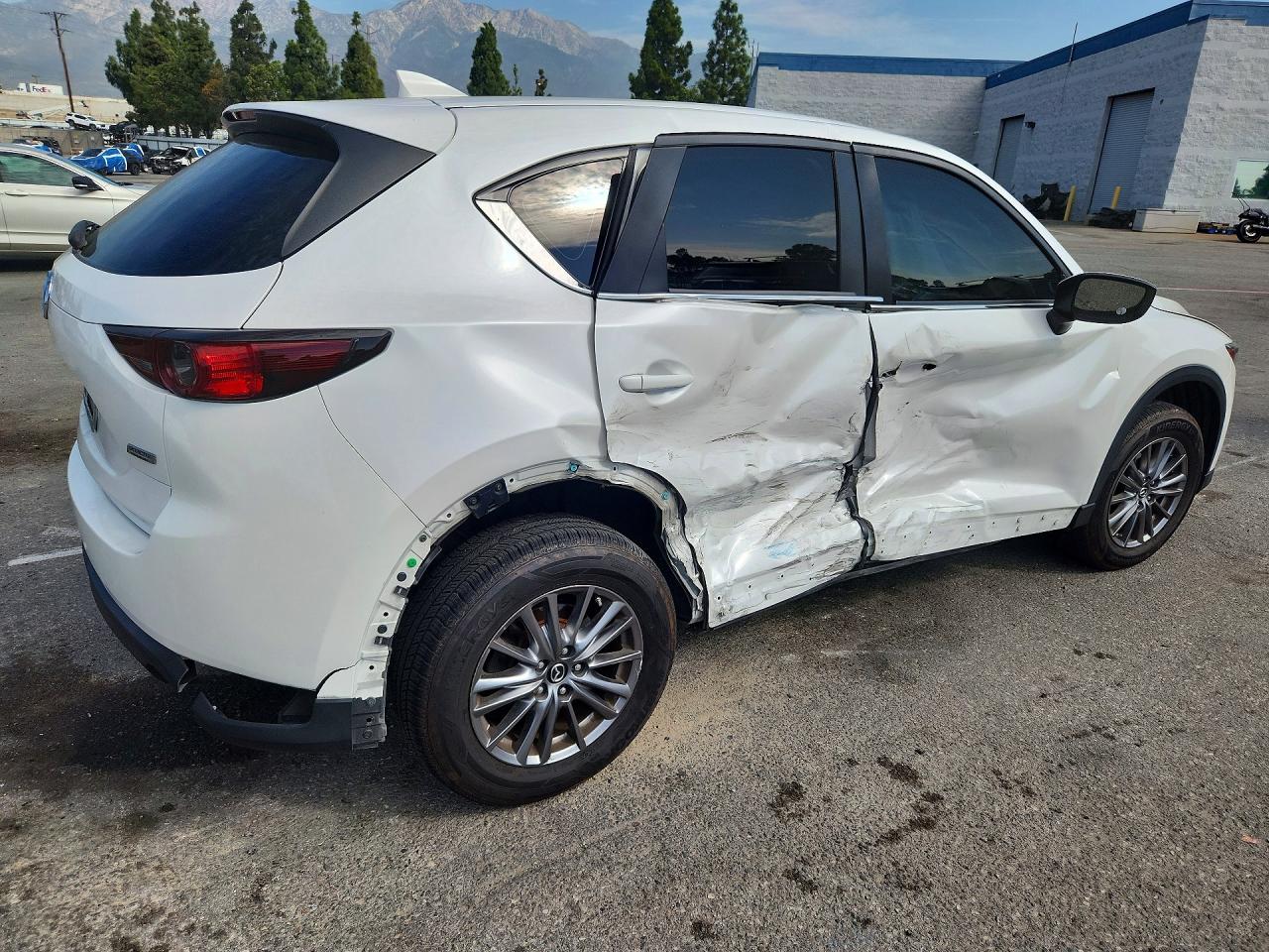 2018 Mazda Cx-5 Sport White vin: JM3KFABM5J1456253