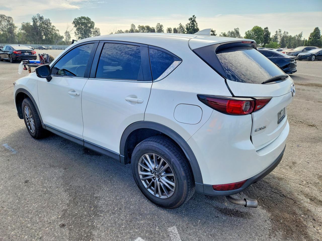 2018 Mazda Cx-5 Sport White vin: JM3KFABM5J1456253