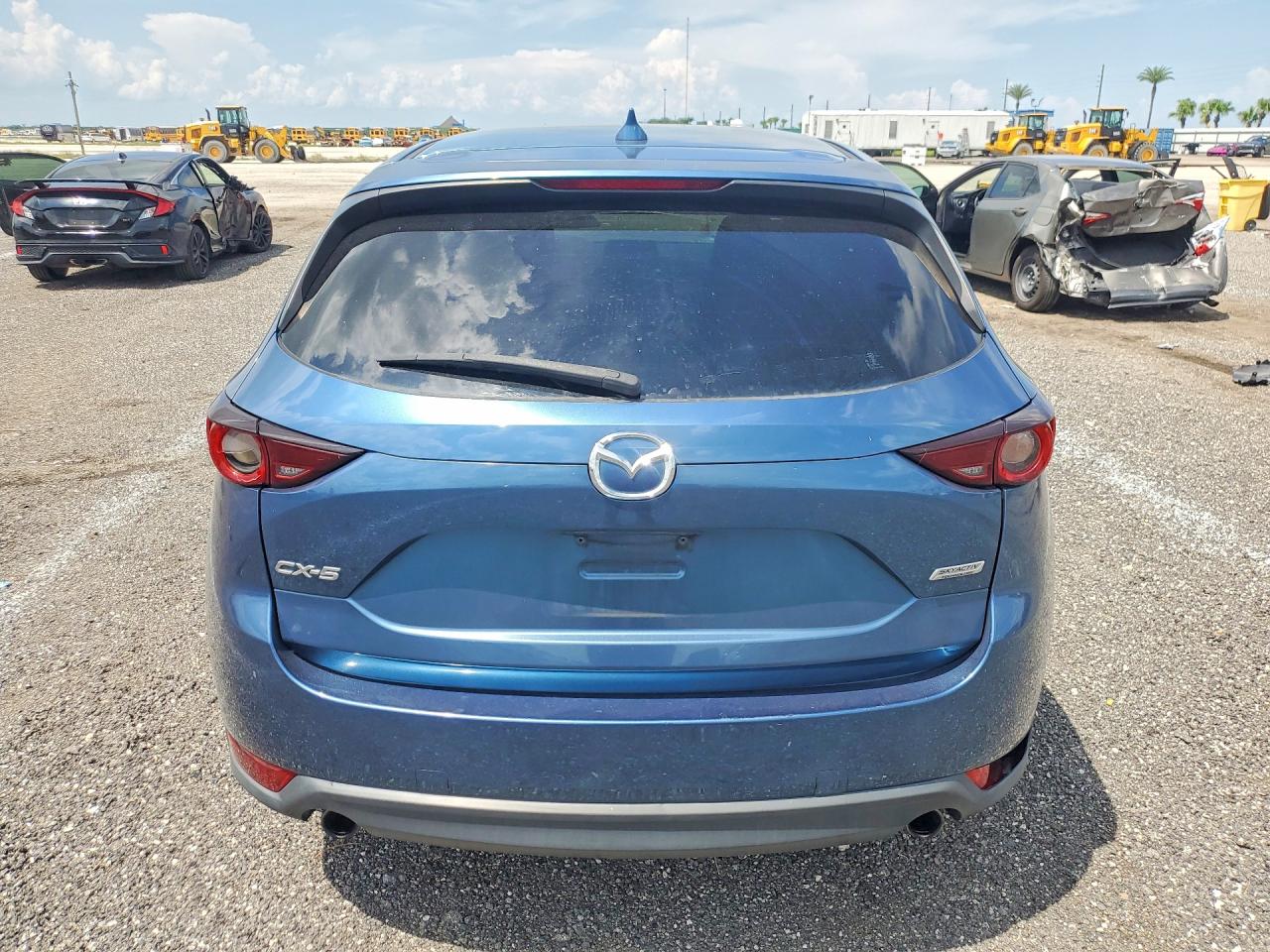 2017 Mazda Cx-5 Touring Blue vin: JM3KFACL4H0104738