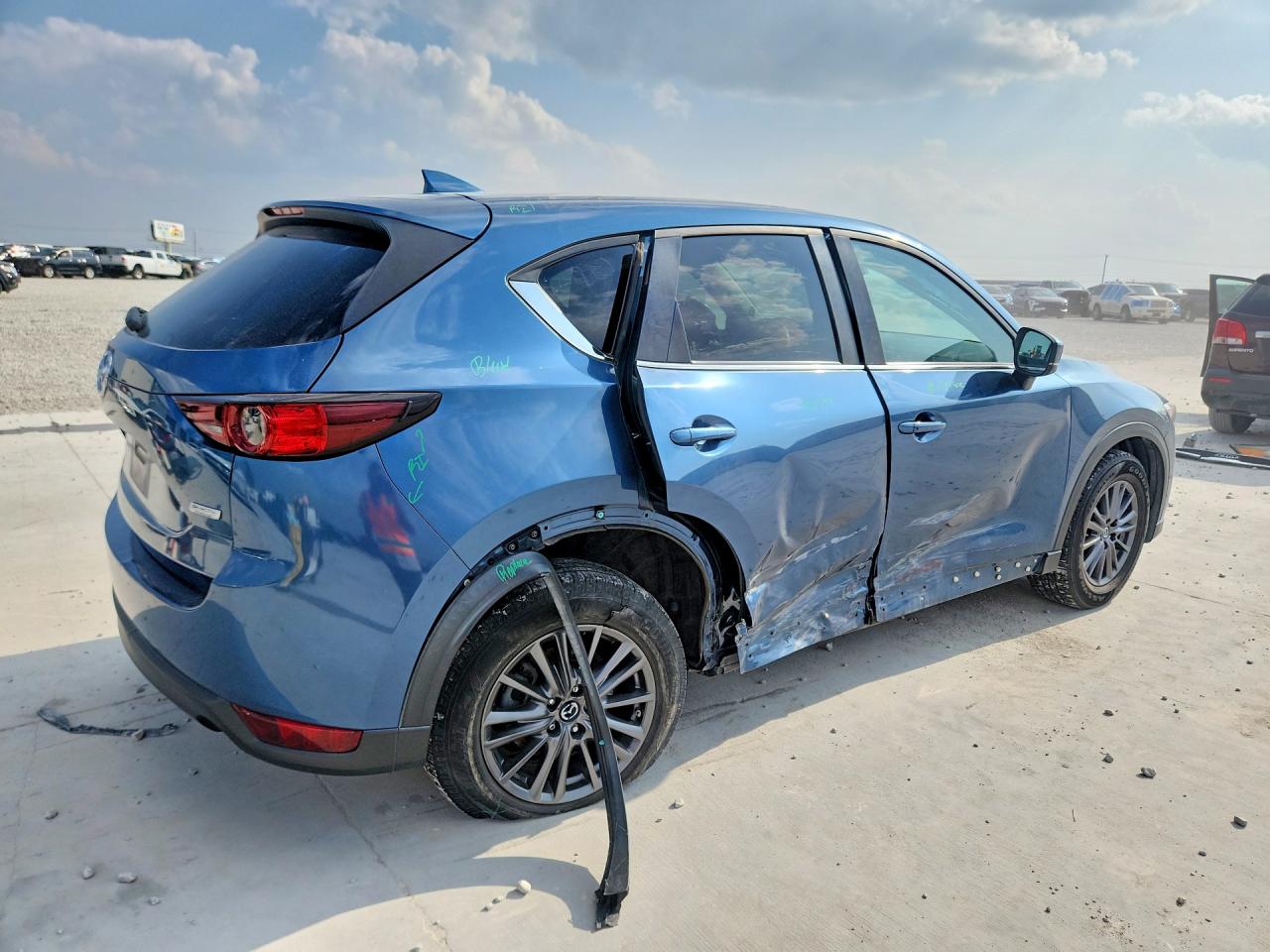 2019 Mazda Cx-5 Touring Blue vin: JM3KFACM1K1576292