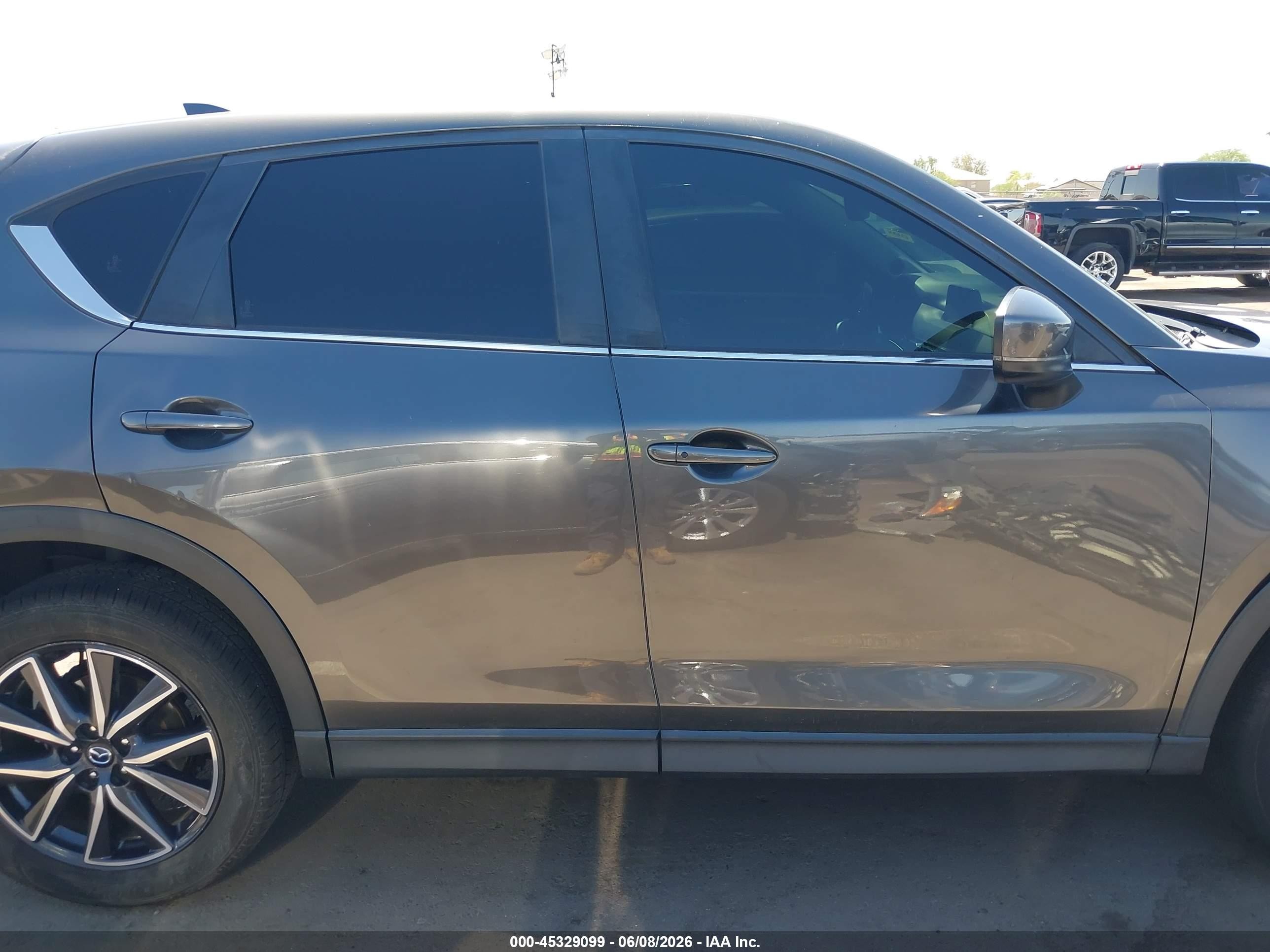 2018 Mazda Cx-5 Touring Gray vin: JM3KFACM4J1370317