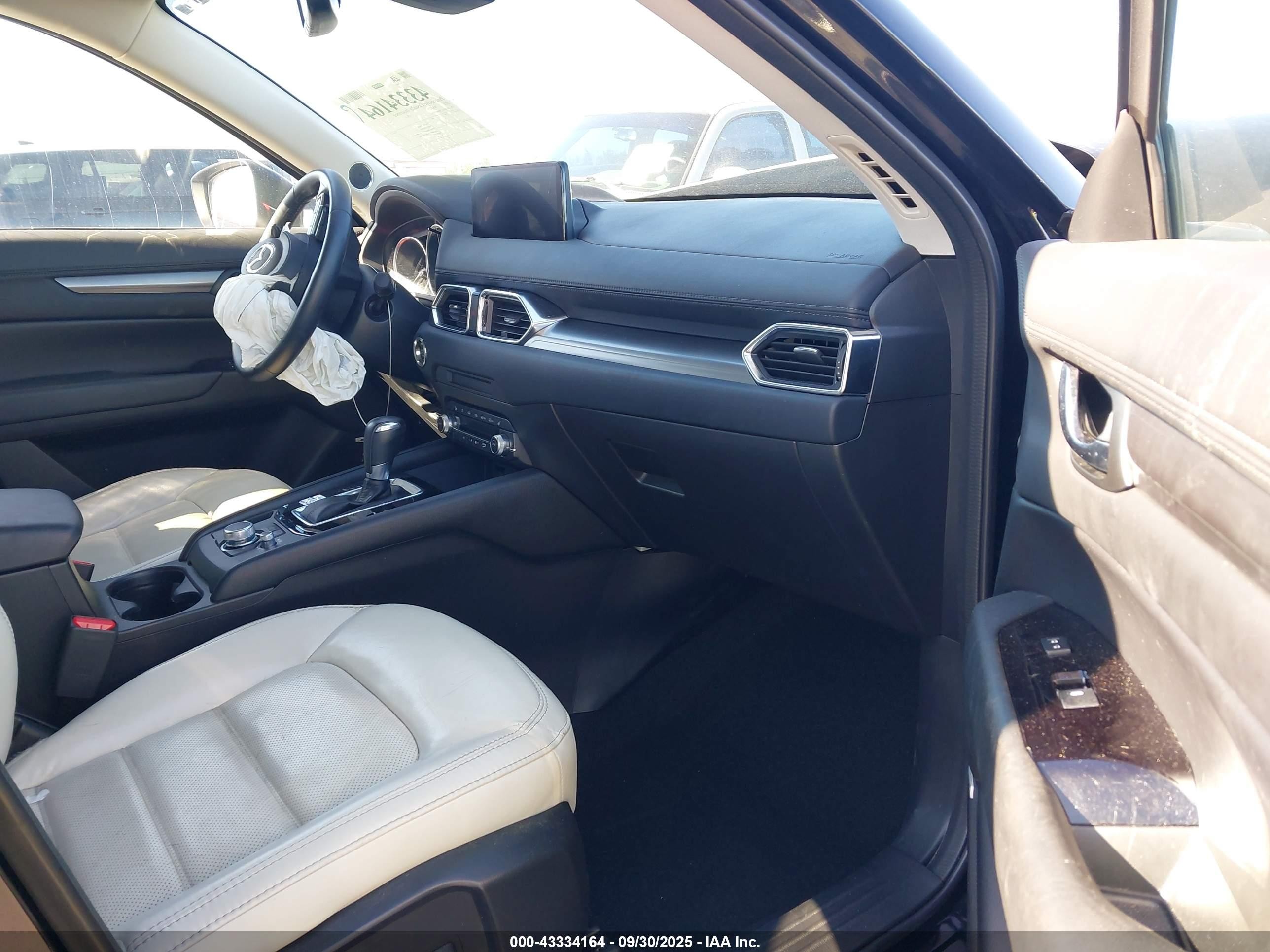 2021 Mazda Cx-5 Touring Black vin: JM3KFACM6M1392680