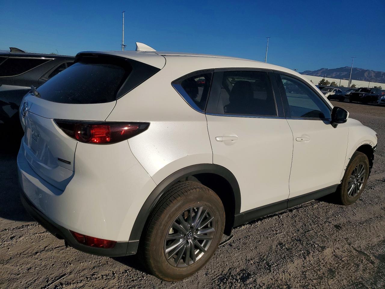 2020 Mazda Cx-5 Touring White vin: JM3KFACM7L1826040