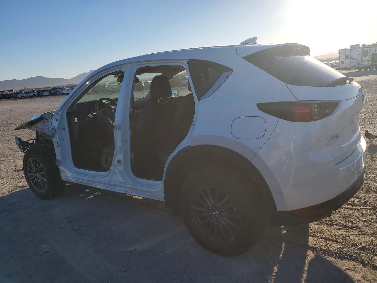 2020 Mazda Cx-5 Touring White vin: JM3KFACM7L1826040