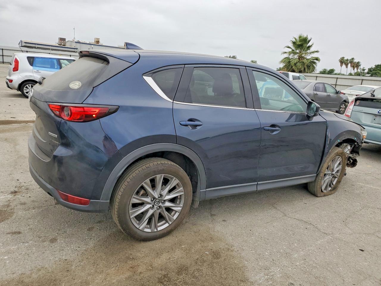 2020 Mazda Cx-5 Grand Touring Blue vin: JM3KFADM8L1858073