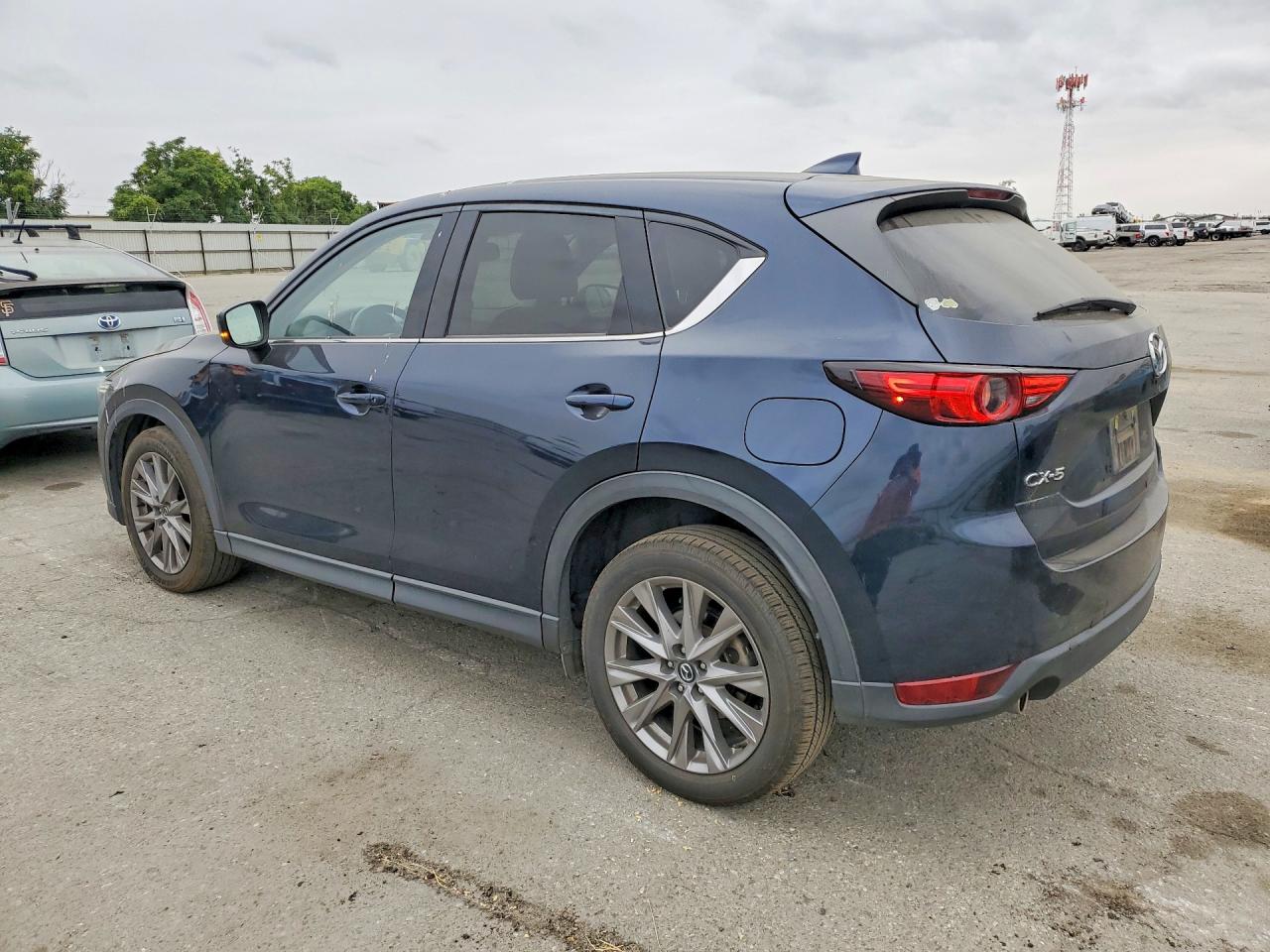 2020 Mazda Cx-5 Grand Touring Blue vin: JM3KFADM8L1858073