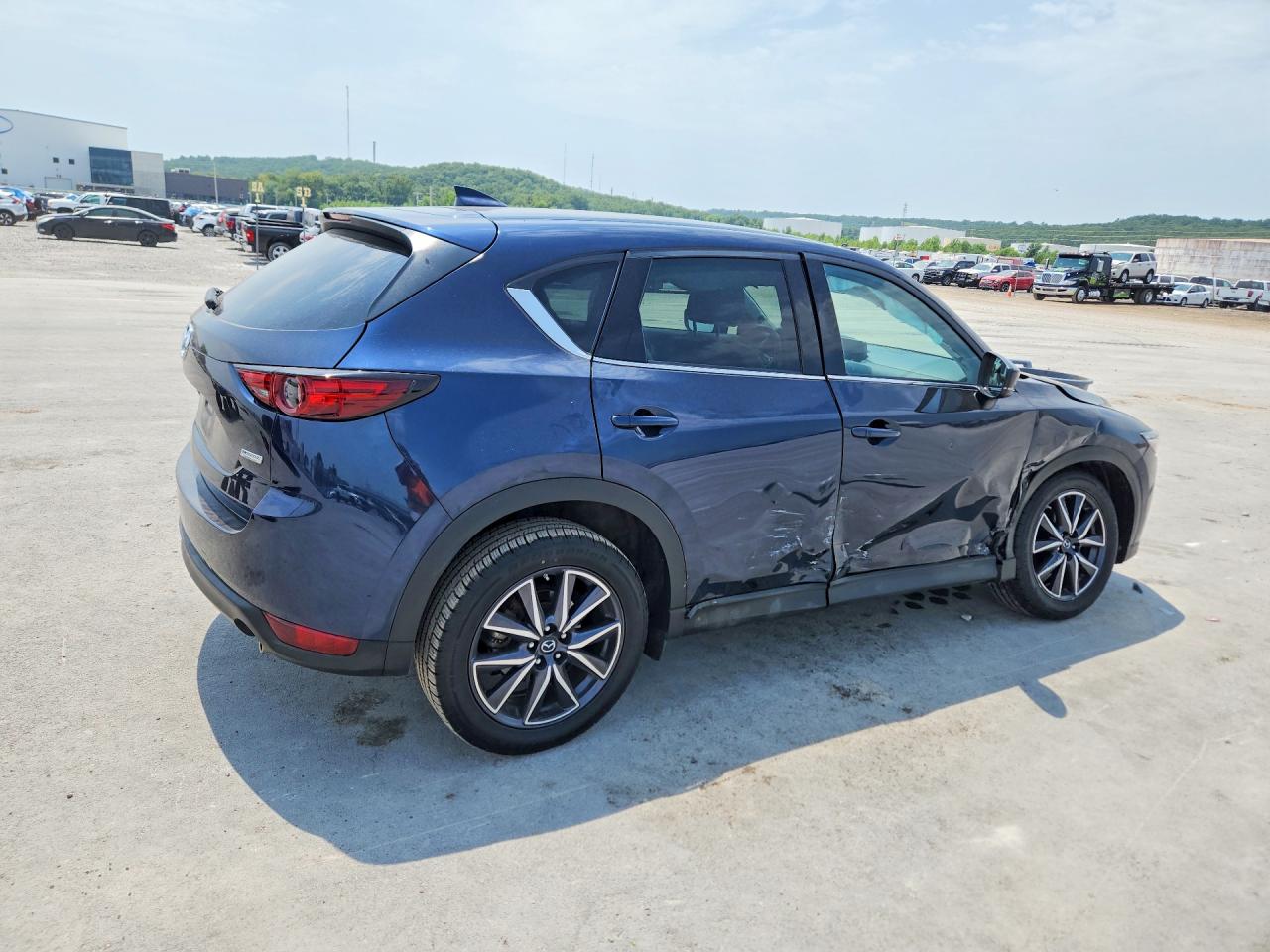 2018 Mazda Cx-5 Grand Touring Blue vin: JM3KFADMXJ1440479