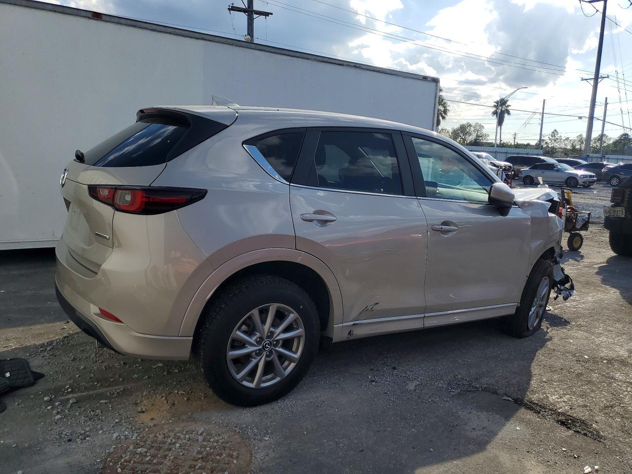2025 Mazda Cx-5 Select Tan vin: JM3KFBBL0S0685265