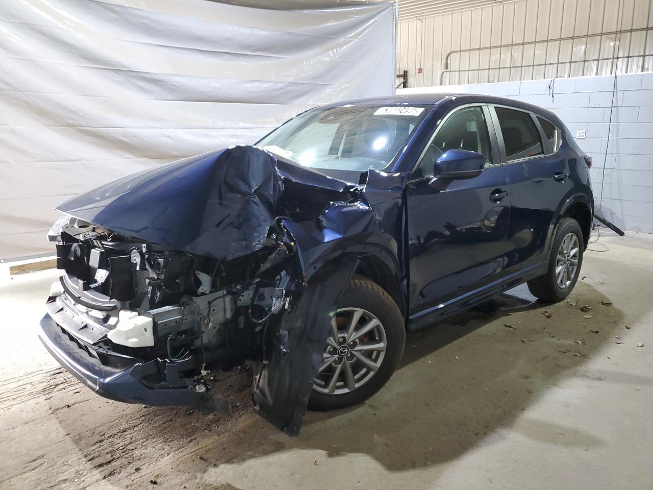 2025 Mazda Cx-5 Select Blue vin: JM3KFBBLXS0791013 Damage: Left Front Fender, Severe Damage, Replacement Required