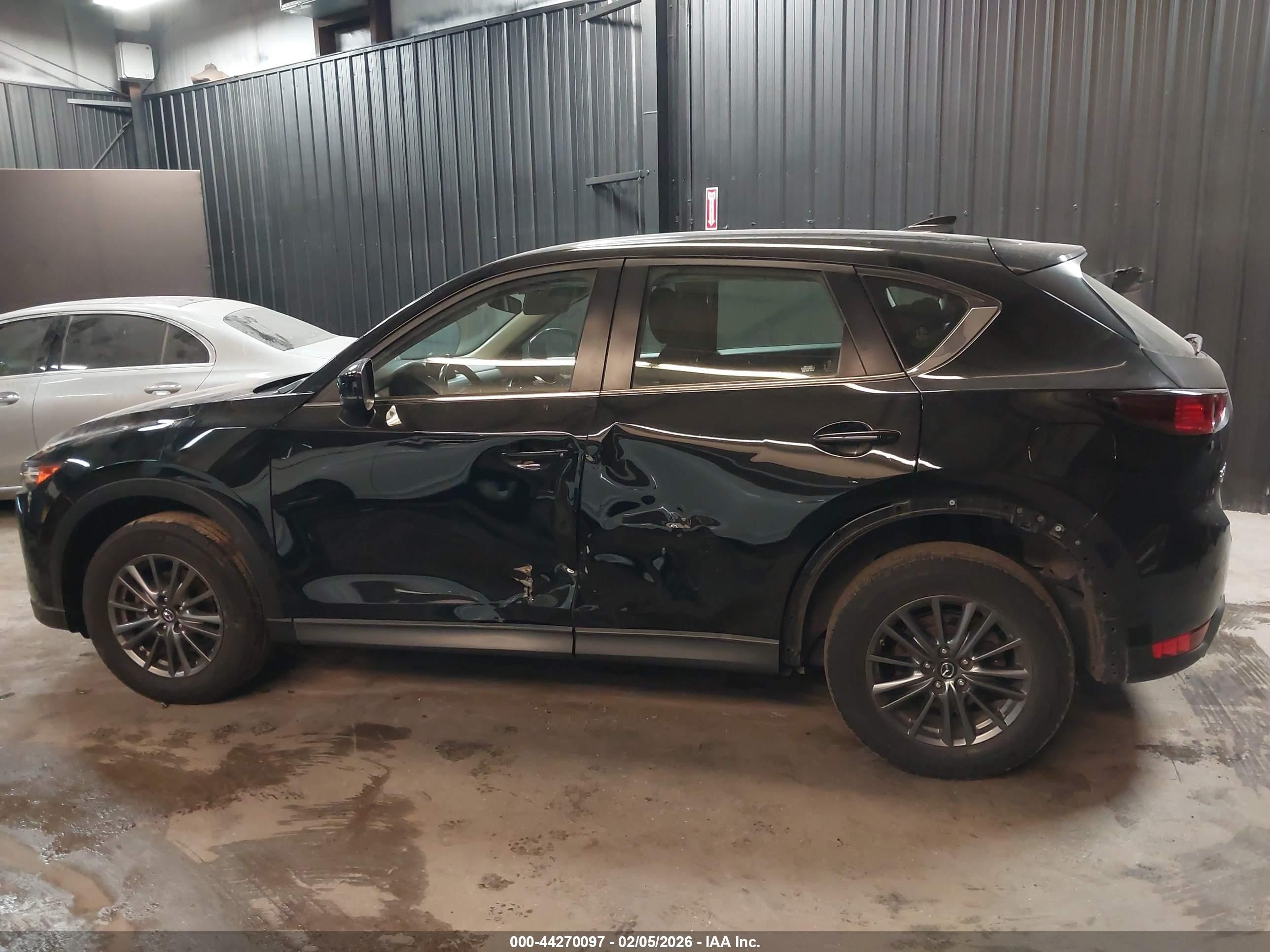 2018 Mazda Cx-5 Sport Черный vin: JM3KFBBMXJ1389915