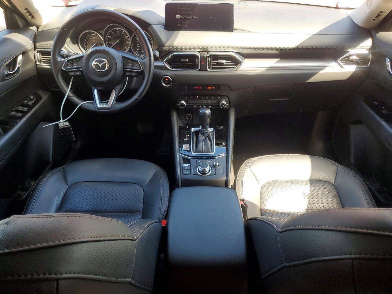 2022 Mazda Cx-5 Preferred Red vin: JM3KFBCM0N1584670