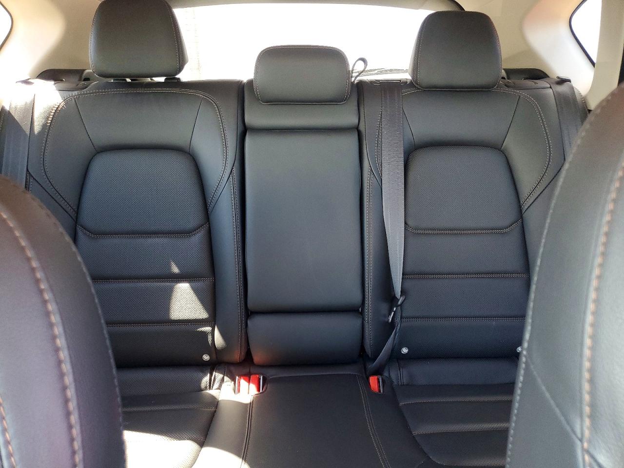 2022 Mazda Cx-5 Preferred Red vin: JM3KFBCM0N1584670