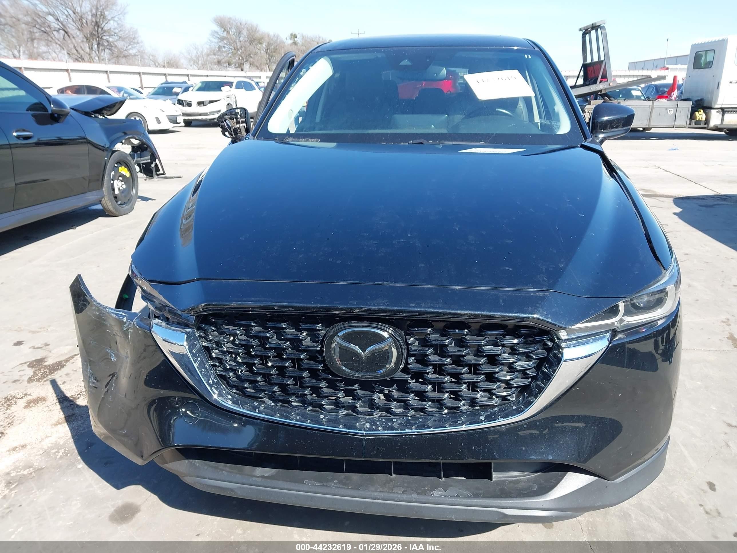 2023 Mazda Cx-5 2.5 S Preferred Black vin: JM3KFBCM2P0201594