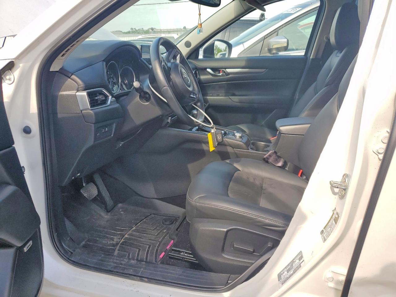 2019 Mazda Cx-5 Touring White vin: JM3KFBCM3K0636097