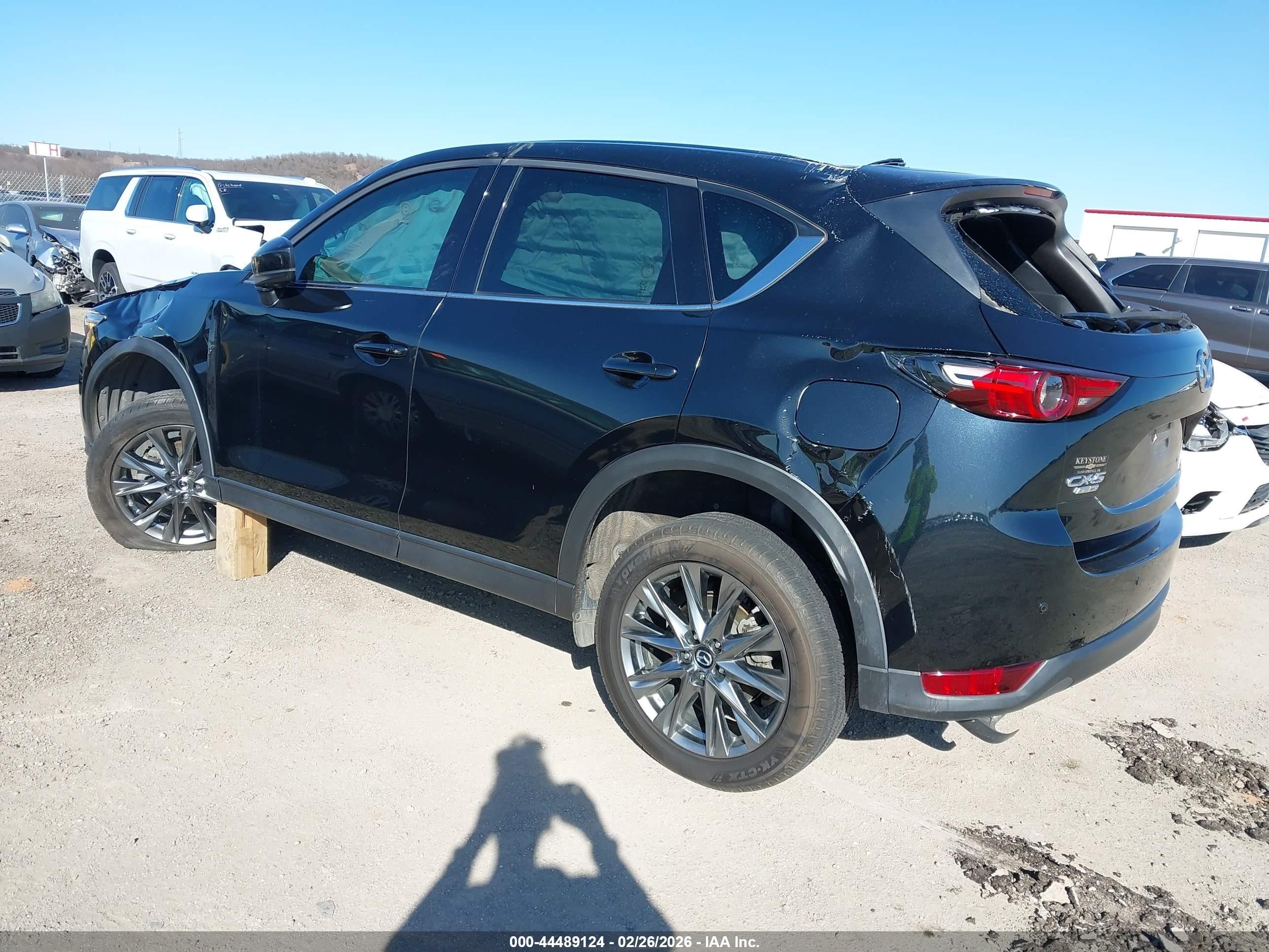 2019 Mazda Cx-5 Signature W/diesel Черный vin: JM3KFBE21K0659695