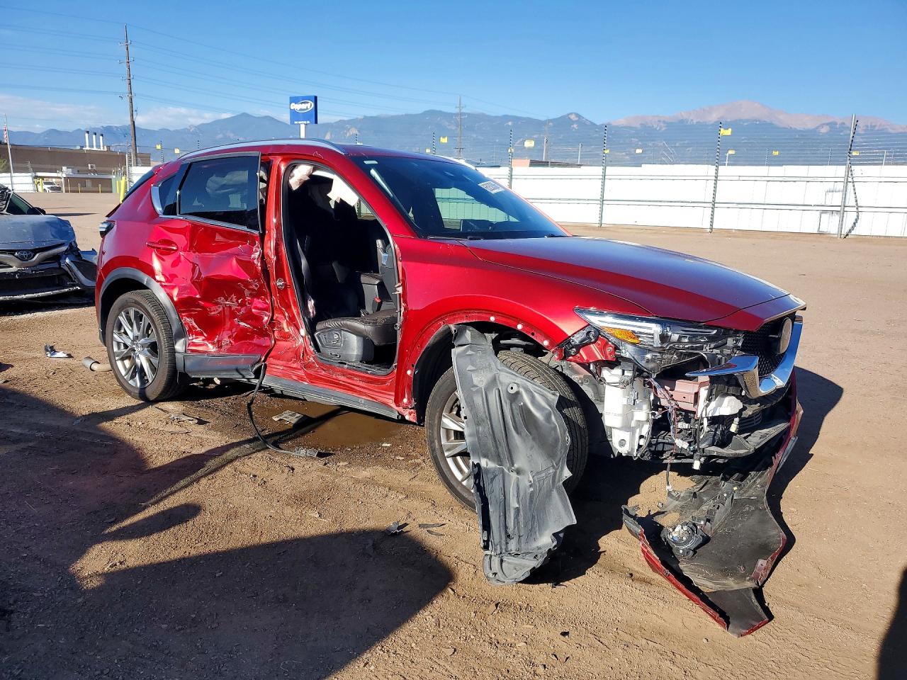 2021 Mazda Cx-5 Signature Red vin: JM3KFBEYXM0456599